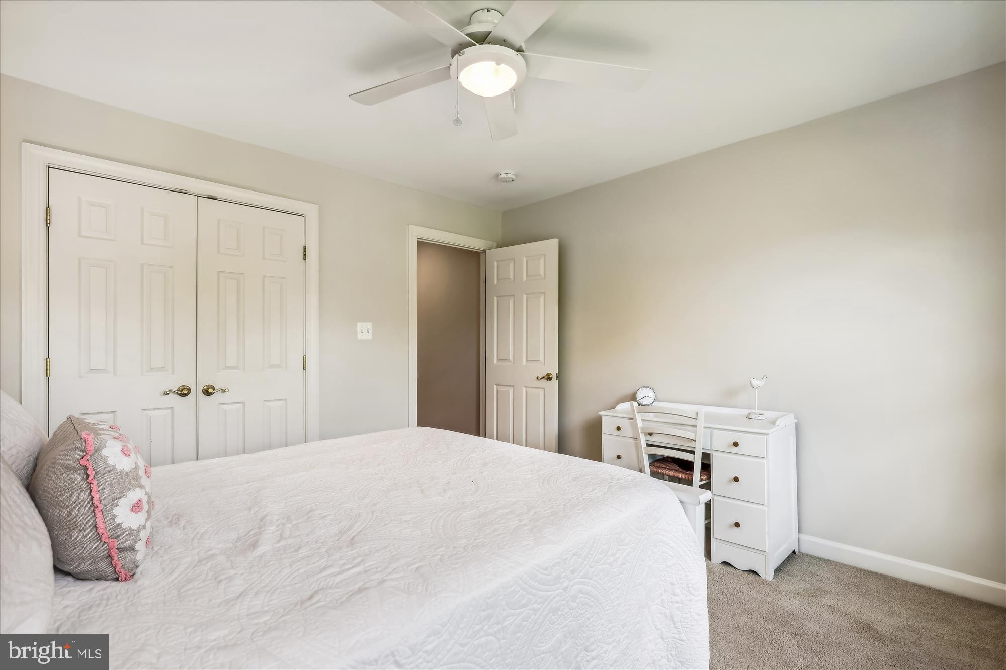 CROSSFIELDS - Residential