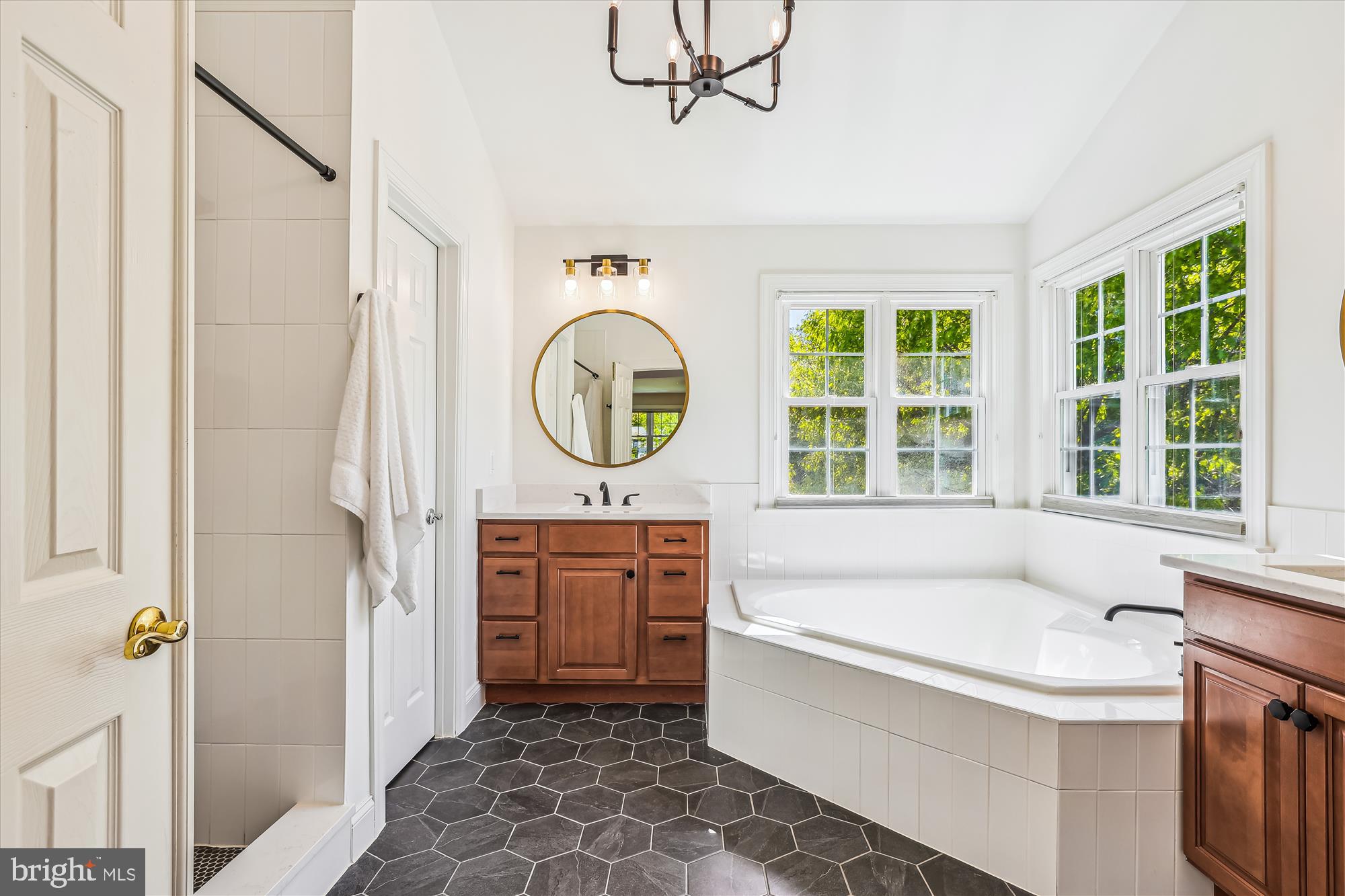 CROSSFIELDS - Residential