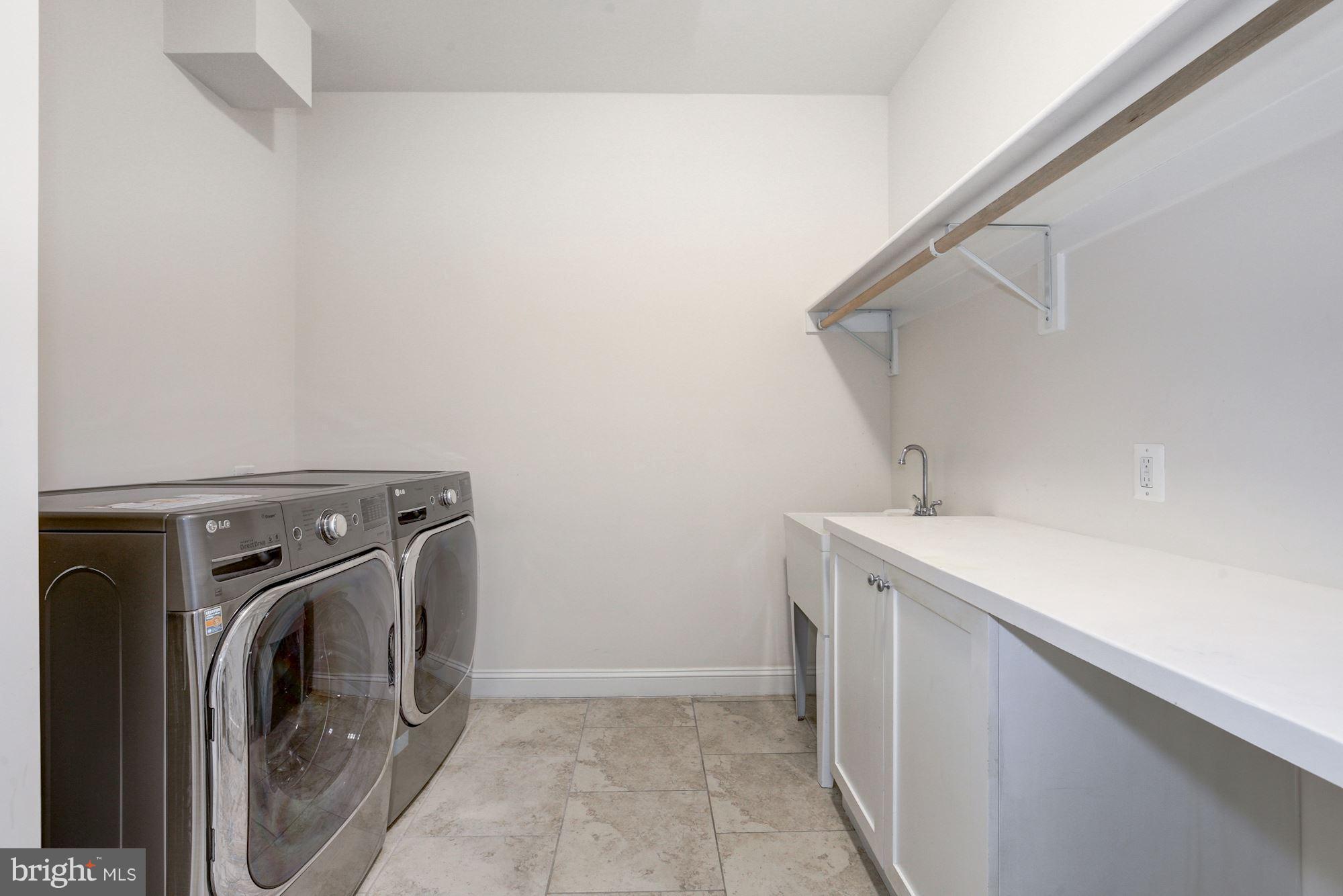 CHESTERBROOK GARDENS - Residential