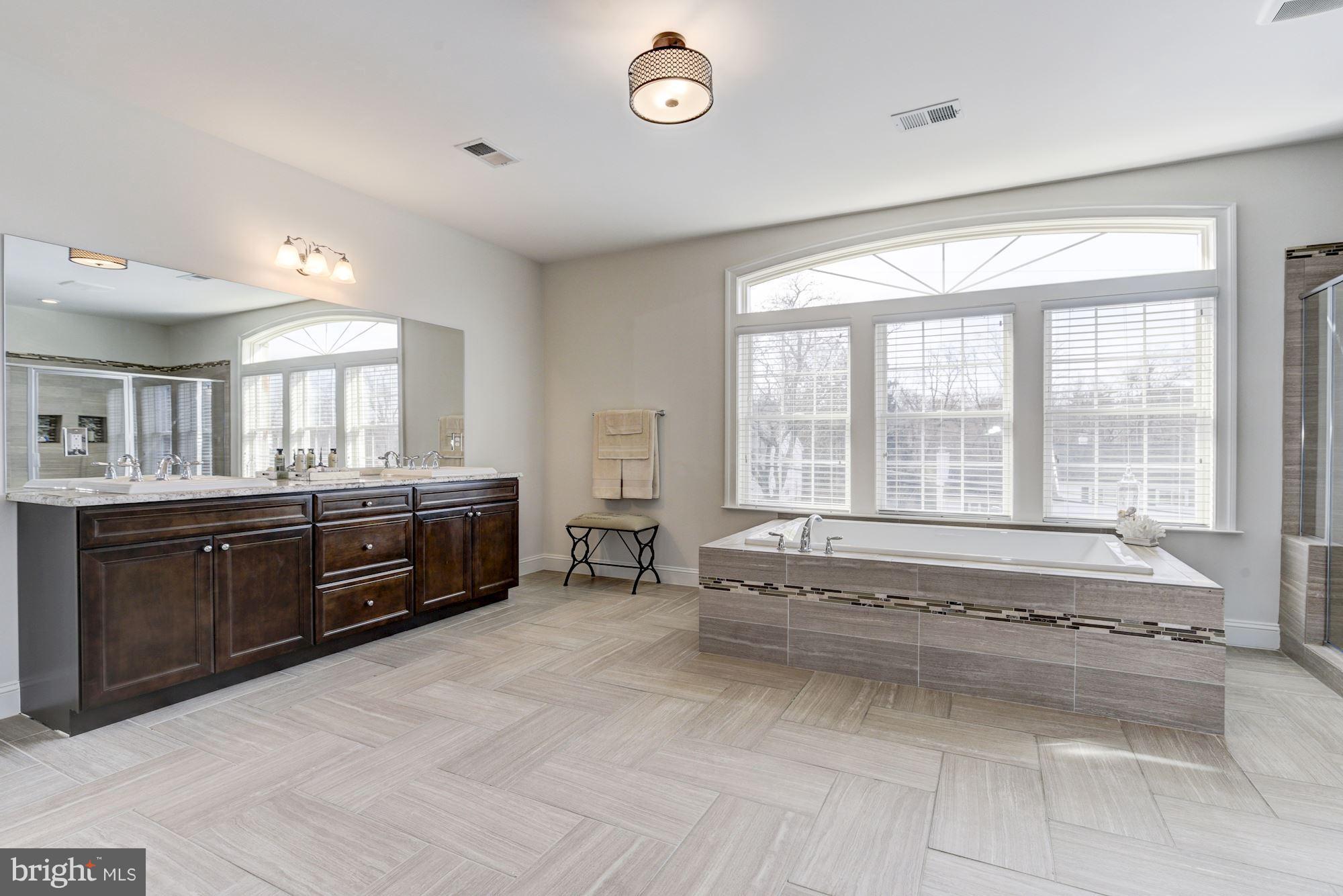 CHESTERBROOK GARDENS - Residential