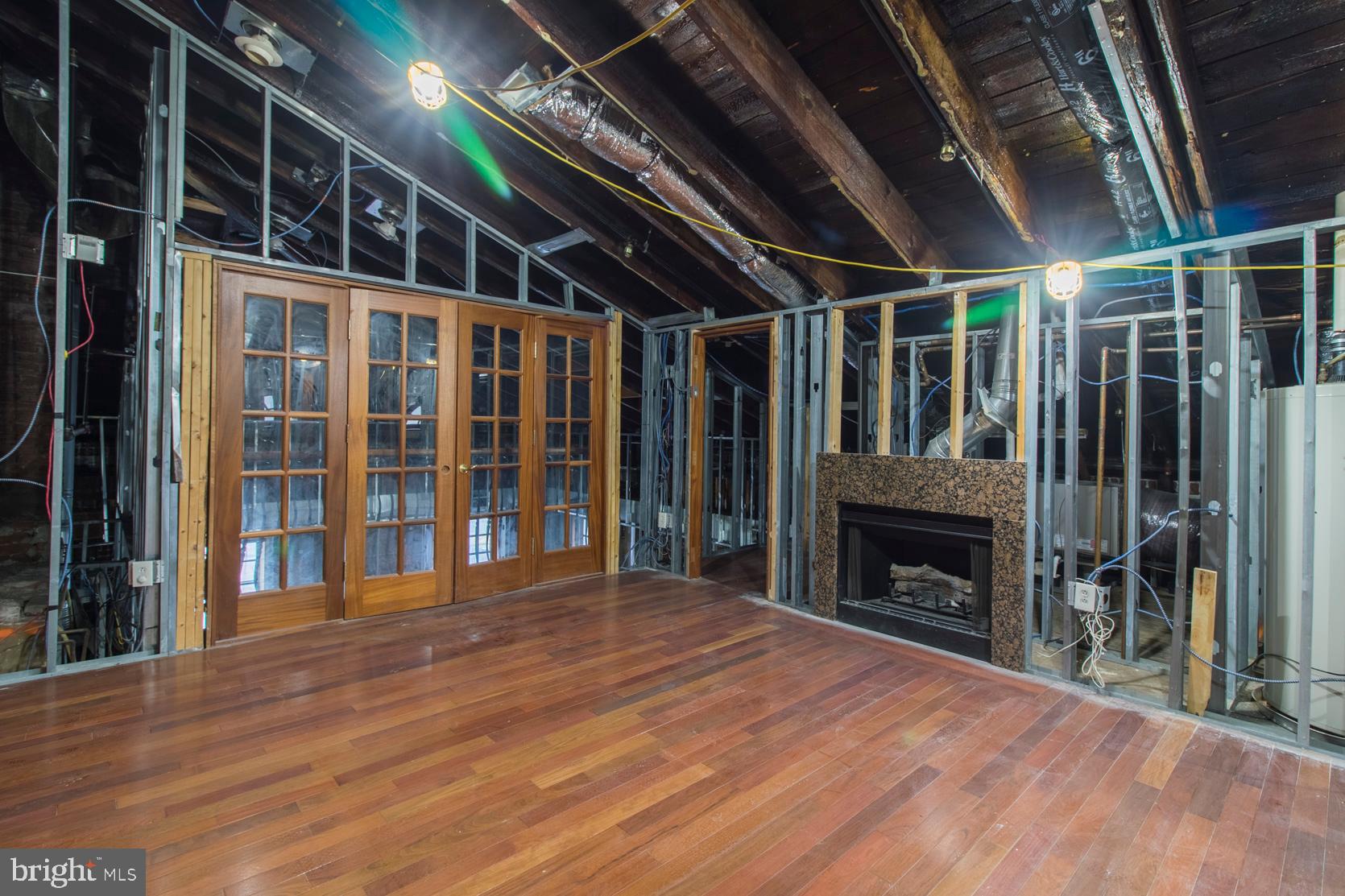 OLD CITY - Residential