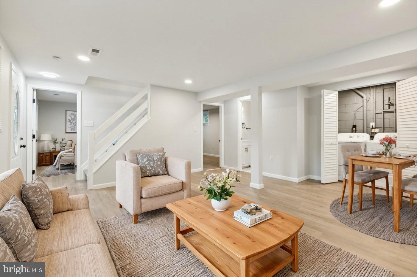 DALE CITY - Residential