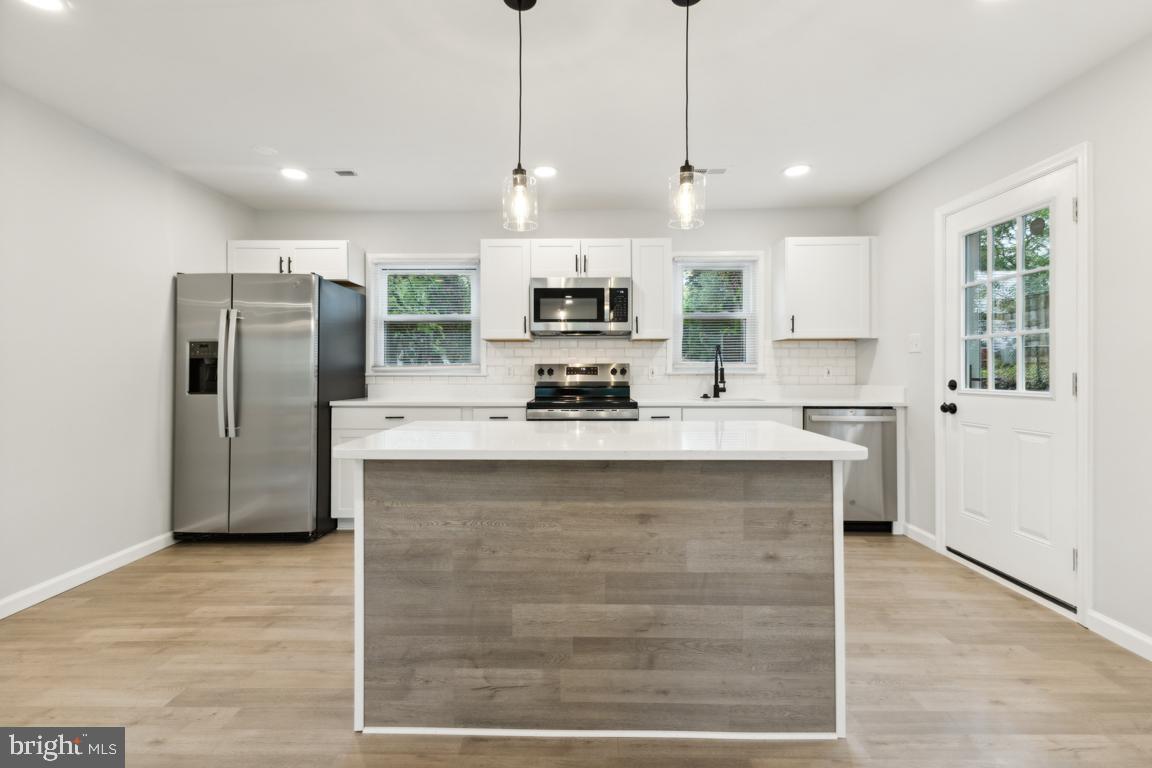 DALE CITY - Residential