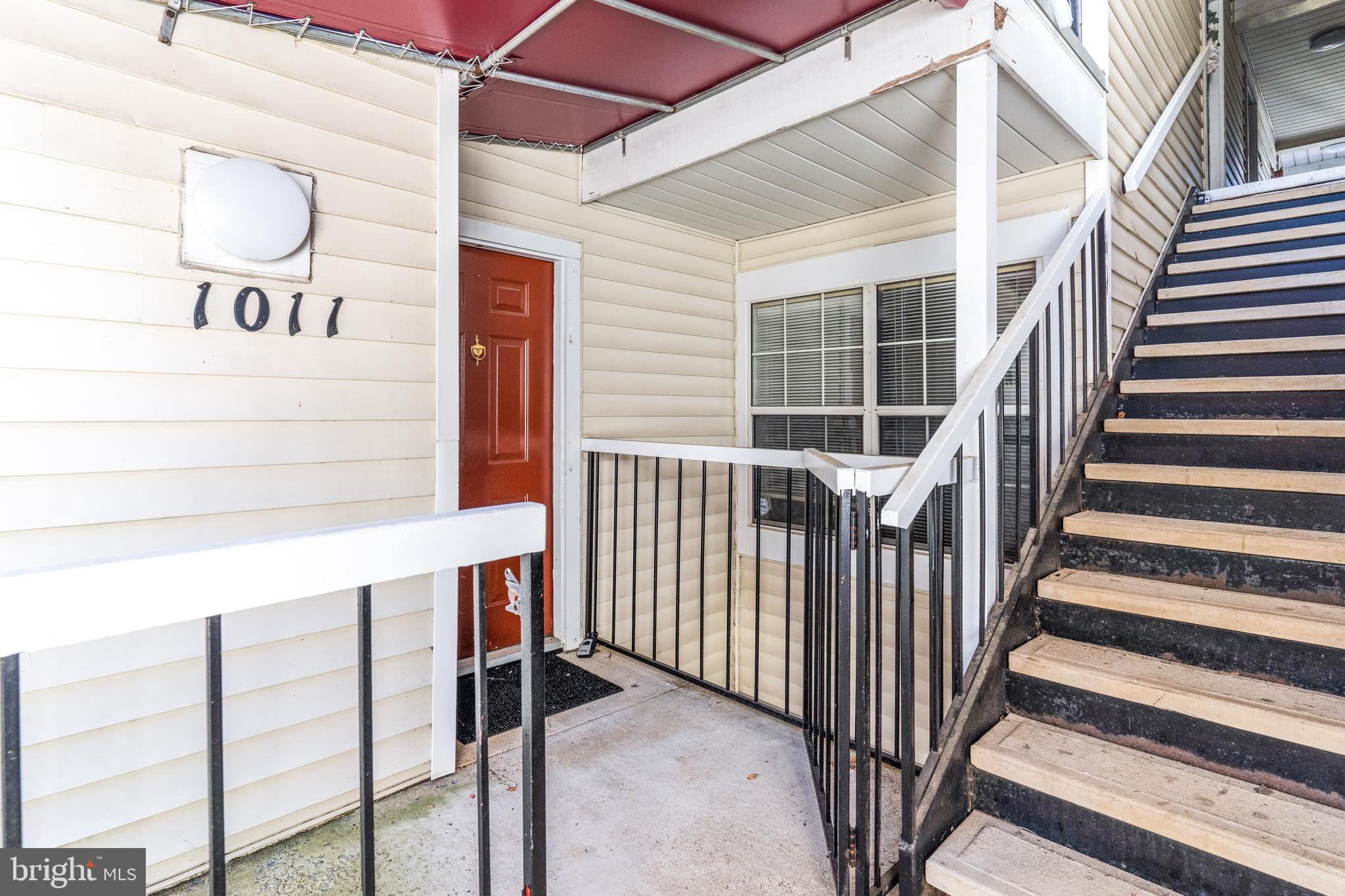 THE VISTAS - Residential Lease