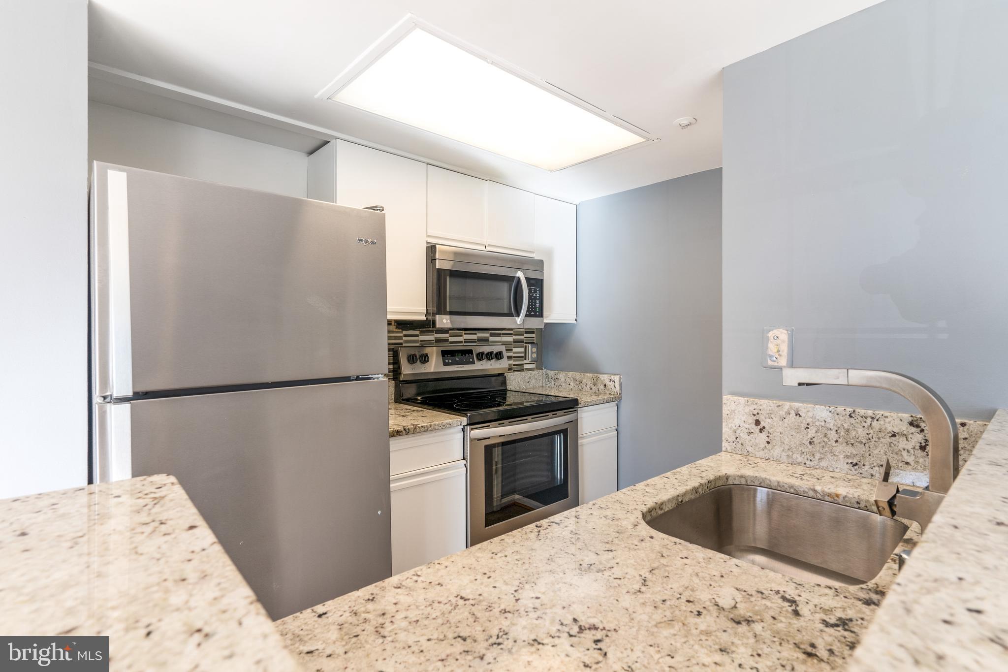 THE VISTAS - Residential Lease