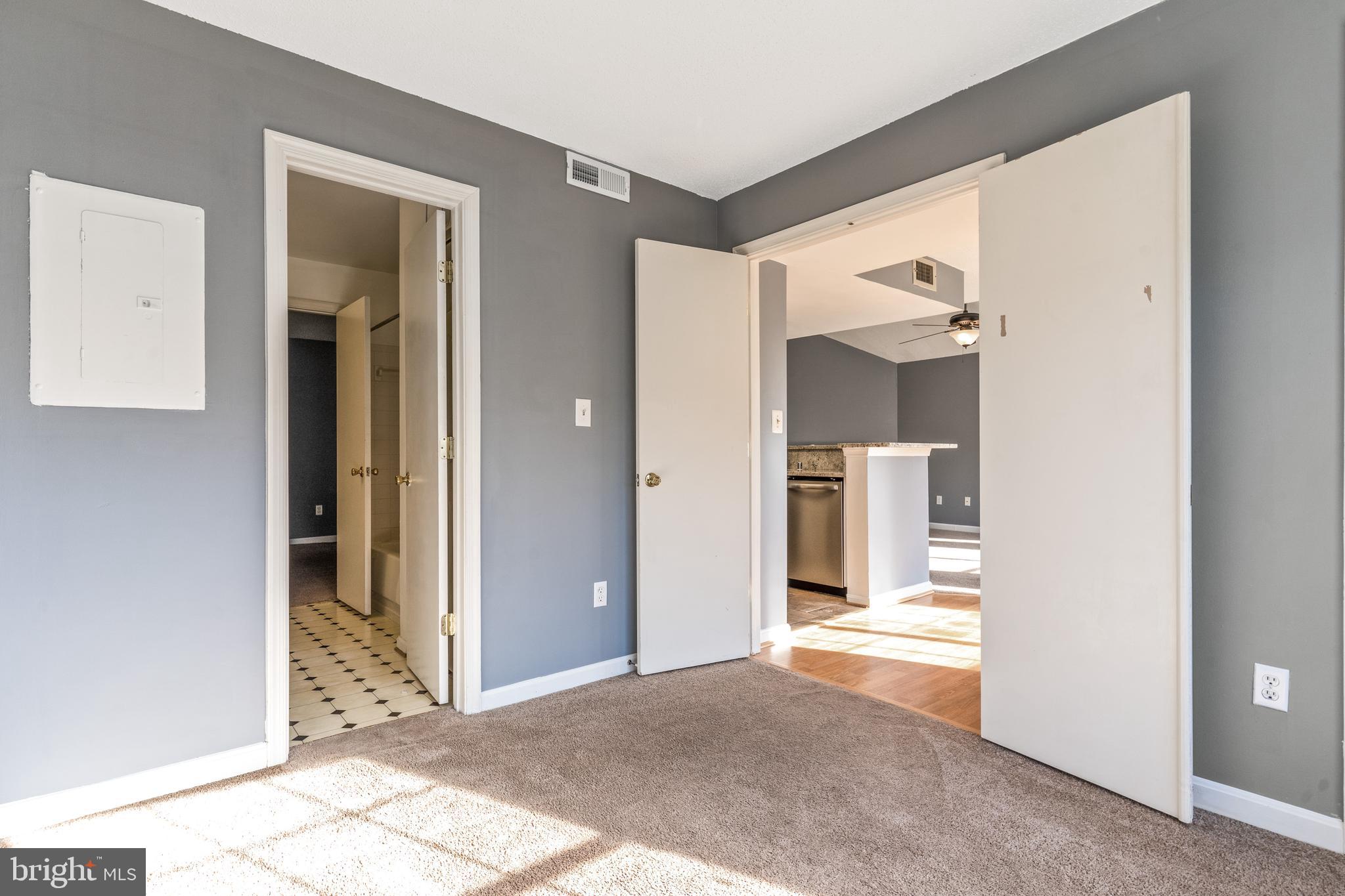 THE VISTAS - Residential Lease