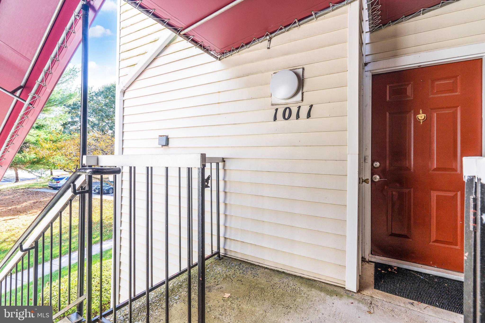 THE VISTAS - Residential Lease