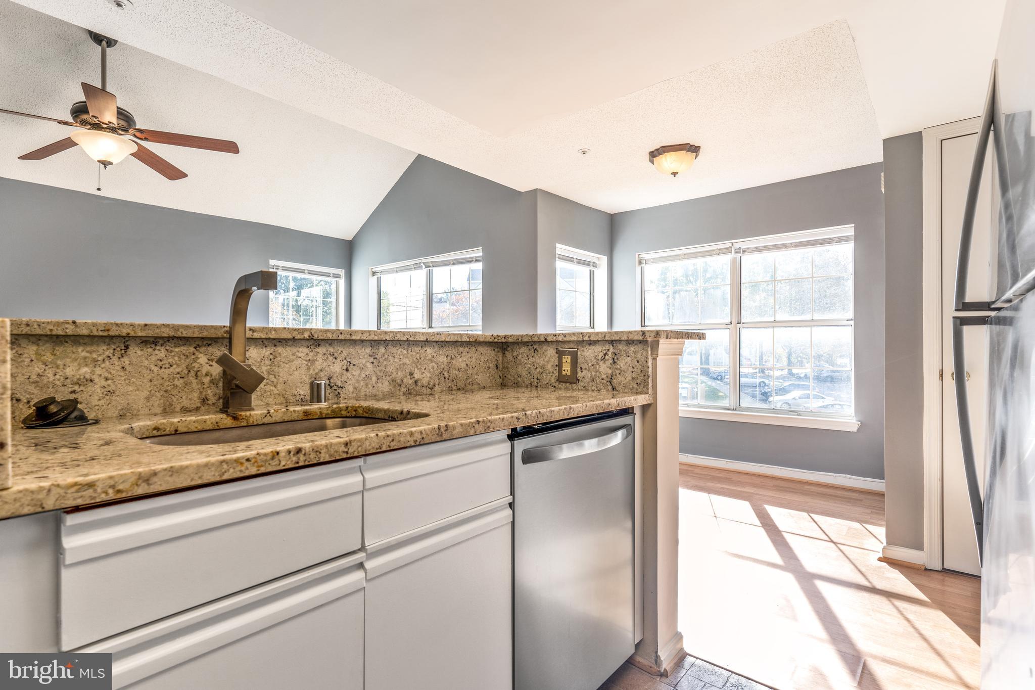 THE VISTAS - Residential Lease