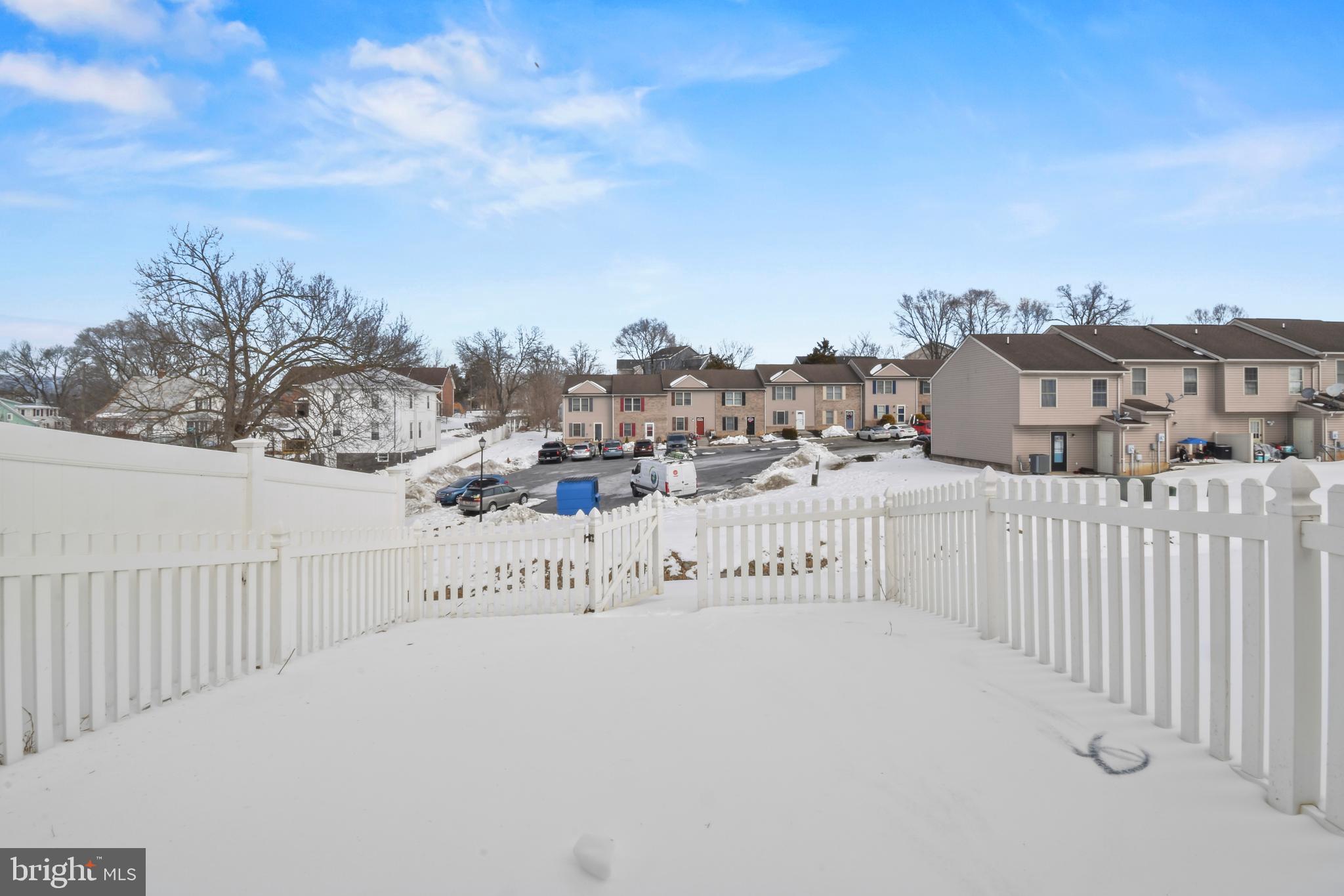 SUNSET VILLAS - Residential