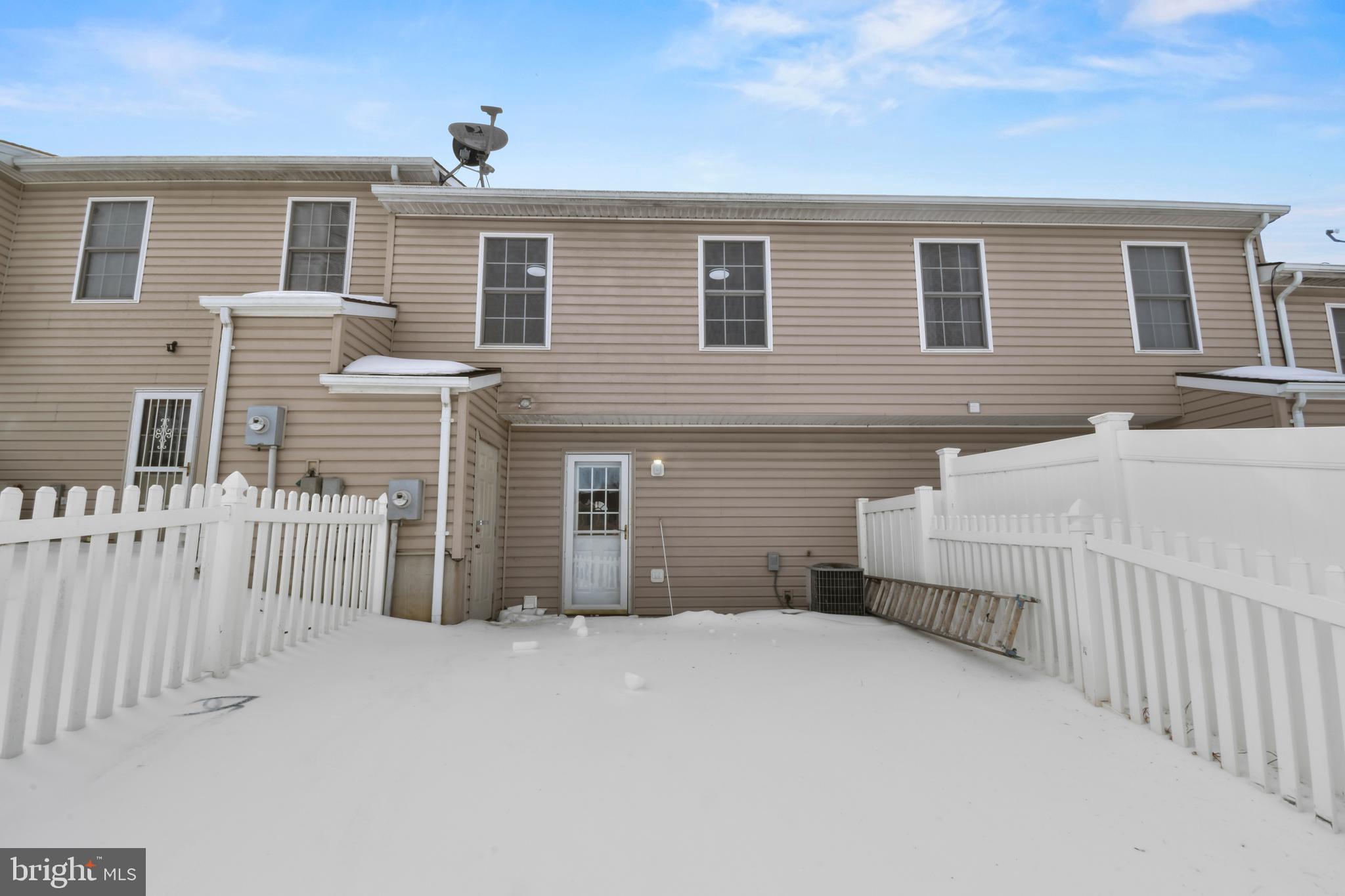 SUNSET VILLAS - Residential