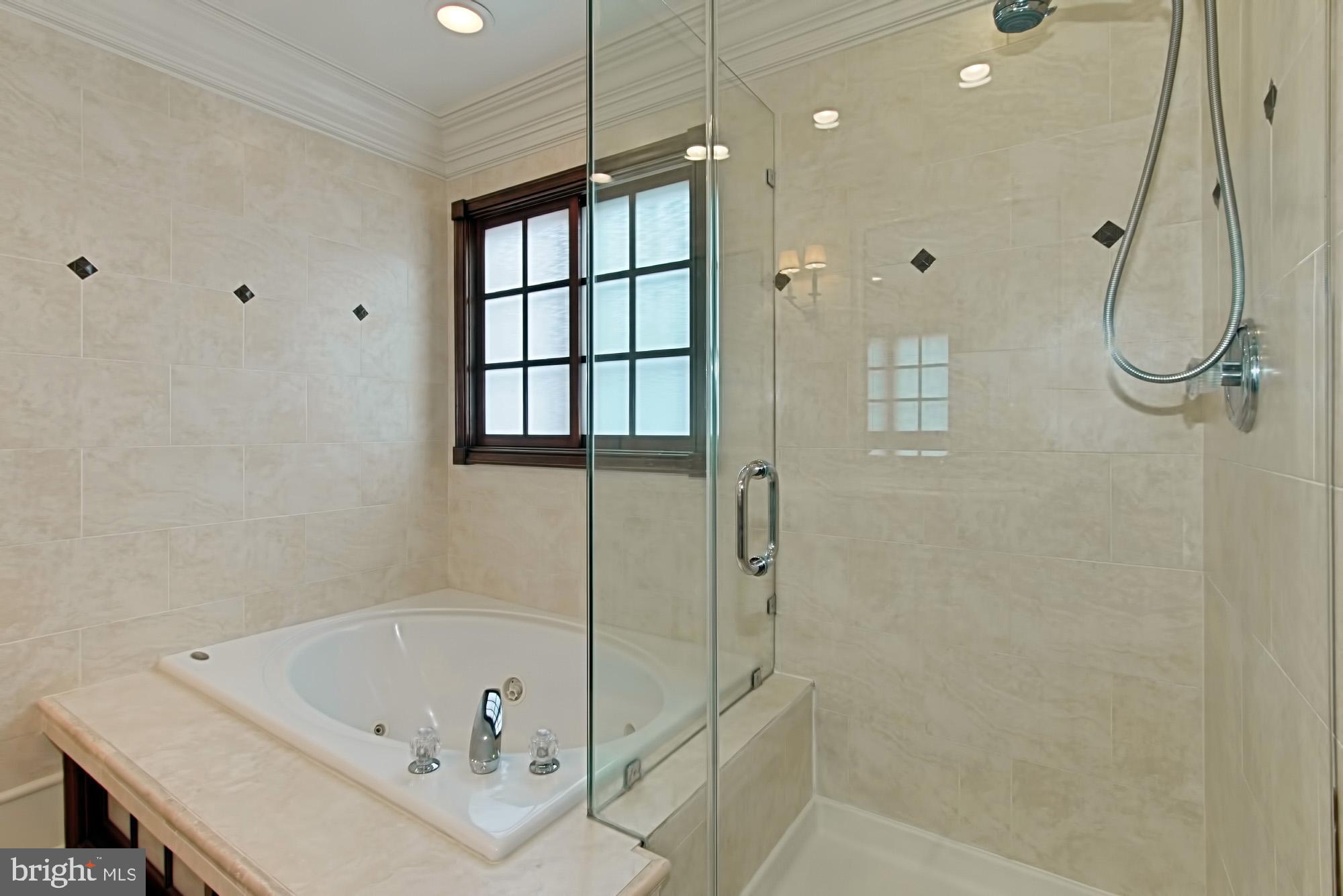 CAMERON STATION - Residential