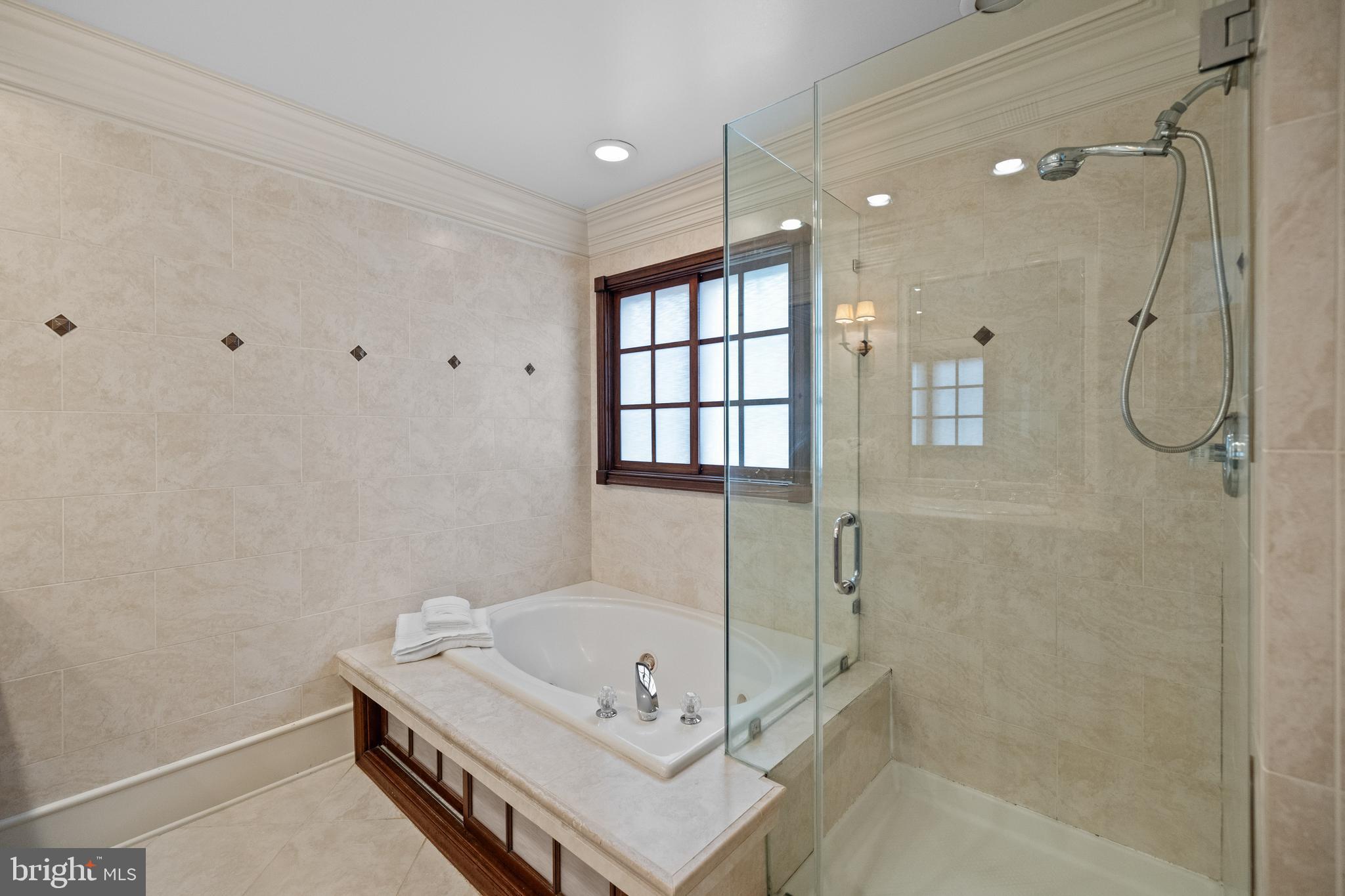 CAMERON STATION - Residential