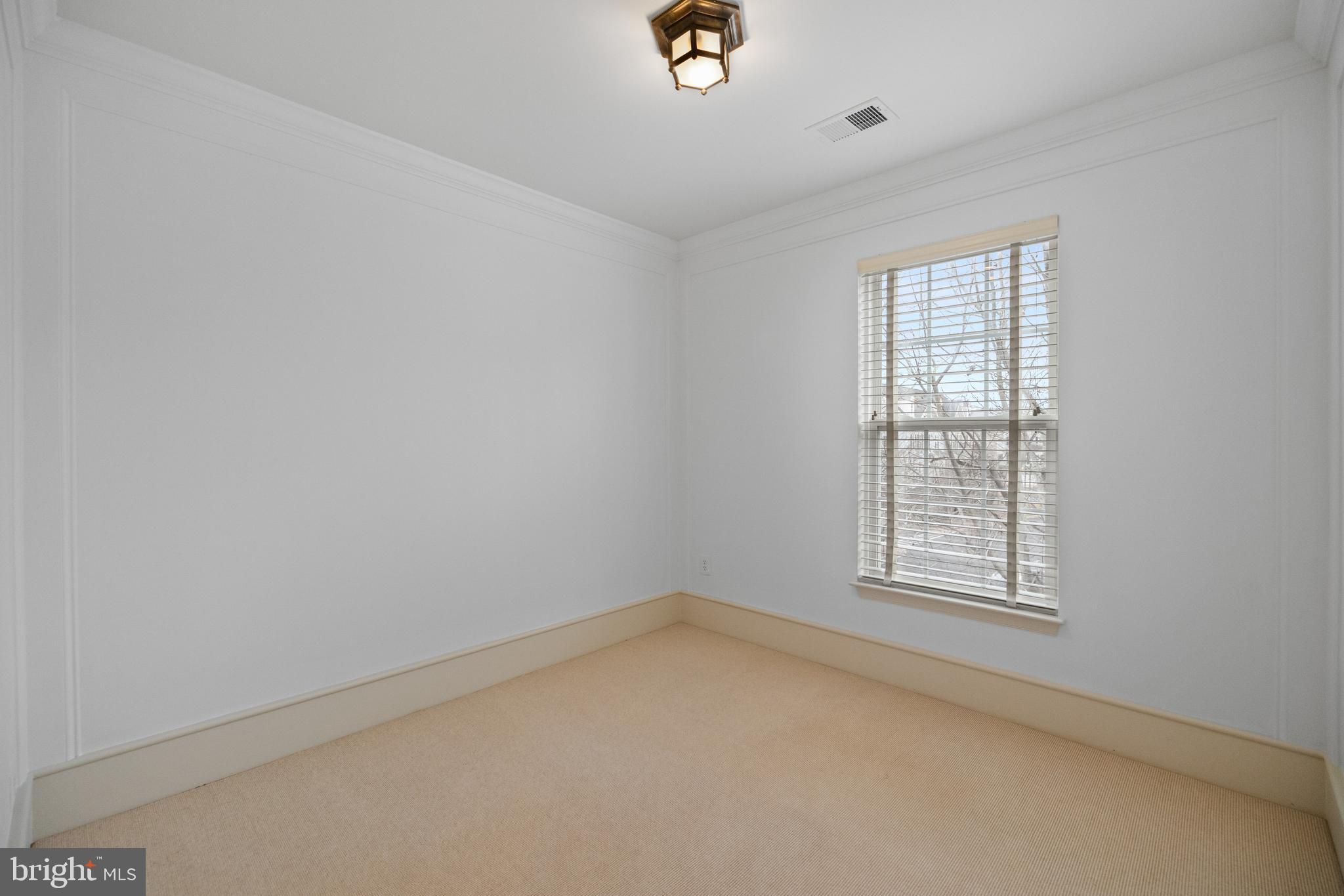 CAMERON STATION - Residential