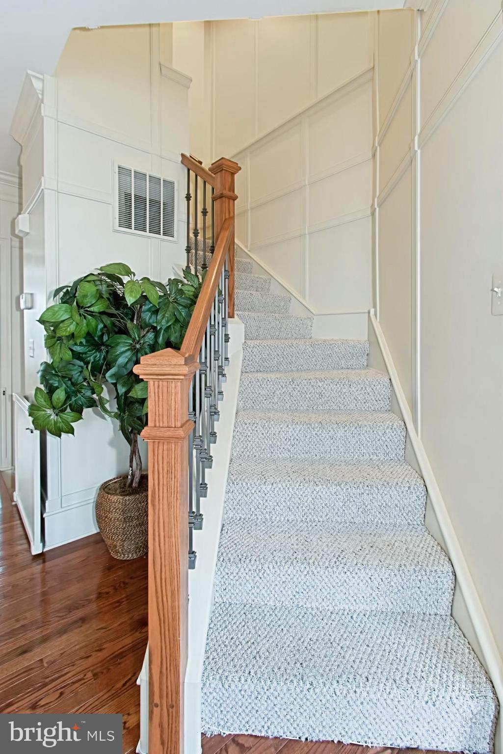 CAMERON STATION - Residential