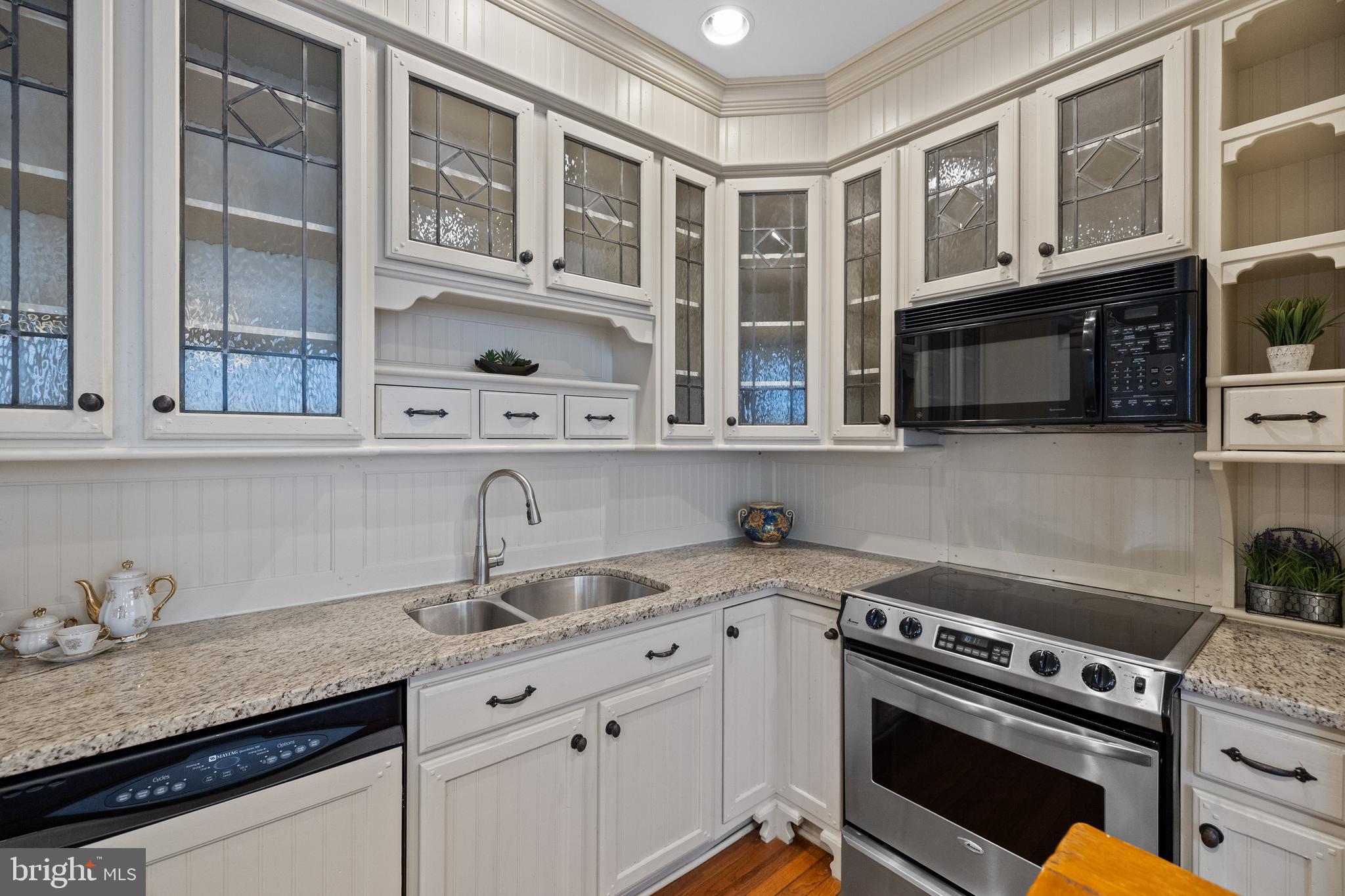 CAMERON STATION - Residential