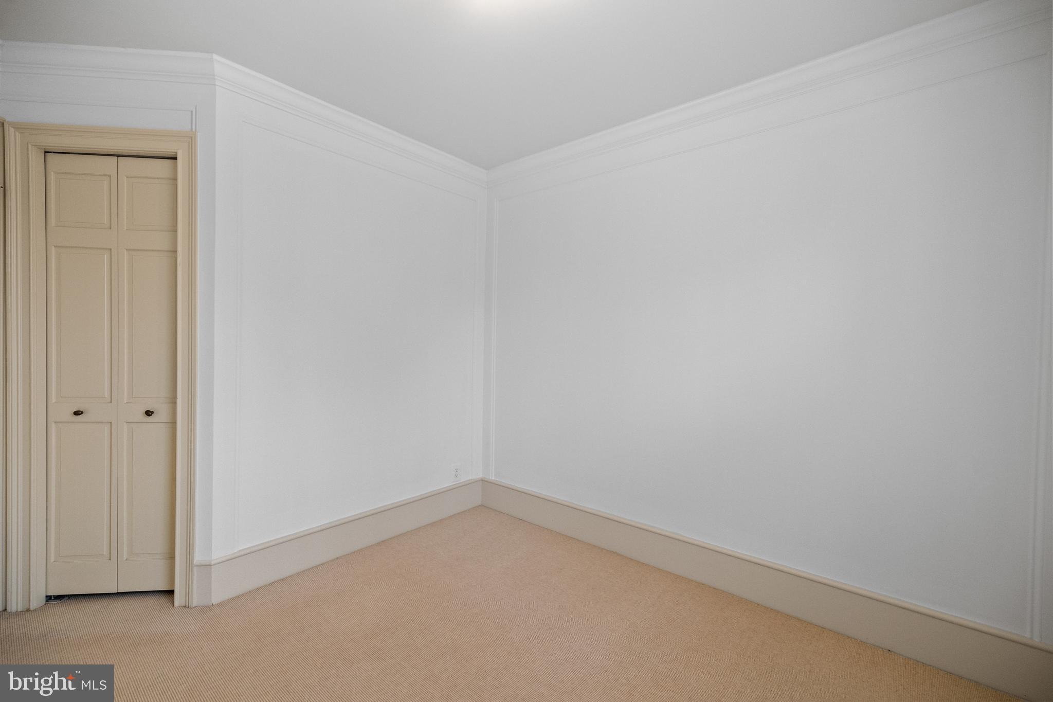 CAMERON STATION - Residential