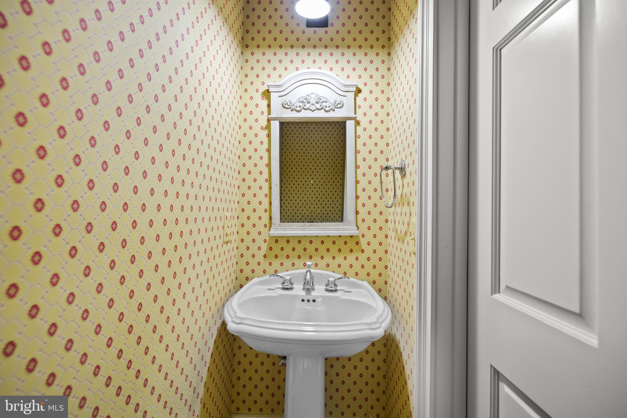 CAMERON STATION - Residential