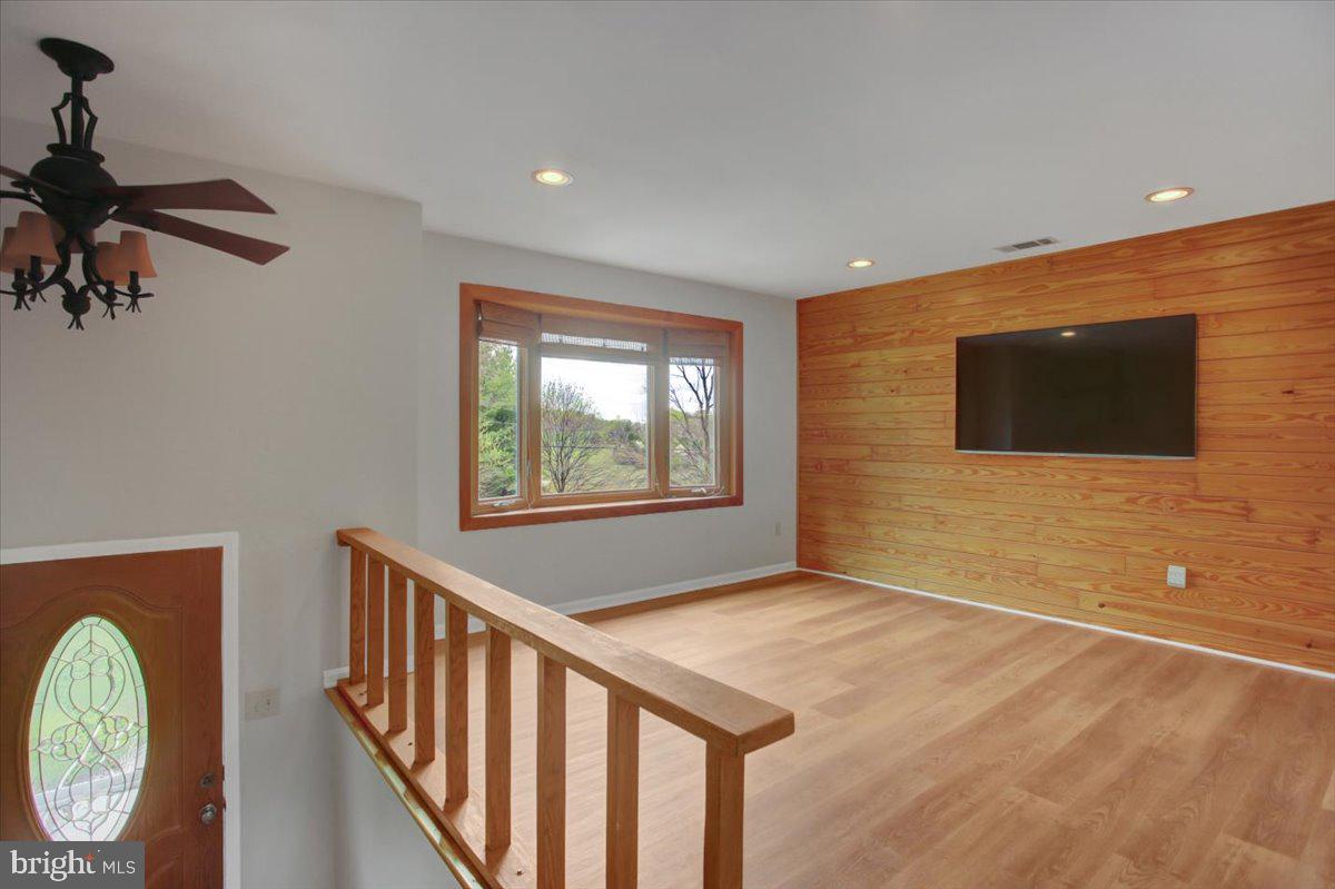 KEEDYSVILLE - Residential