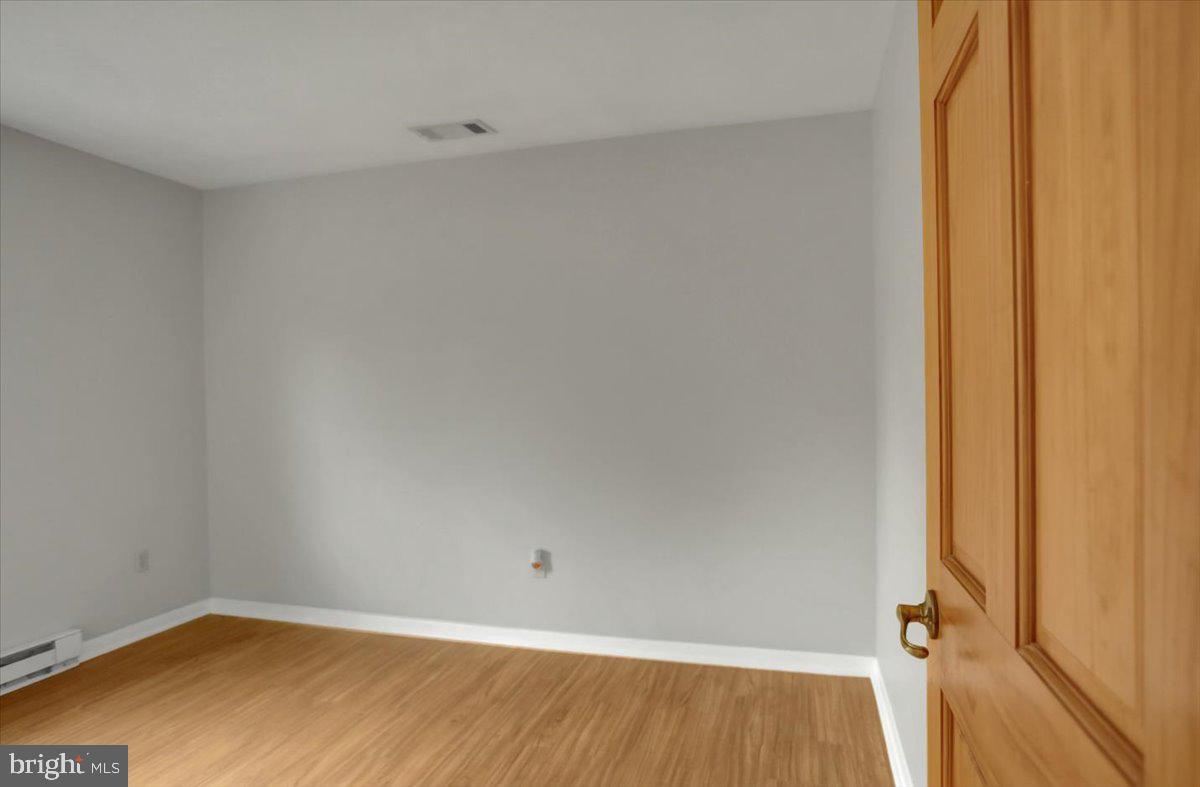 KEEDYSVILLE - Residential