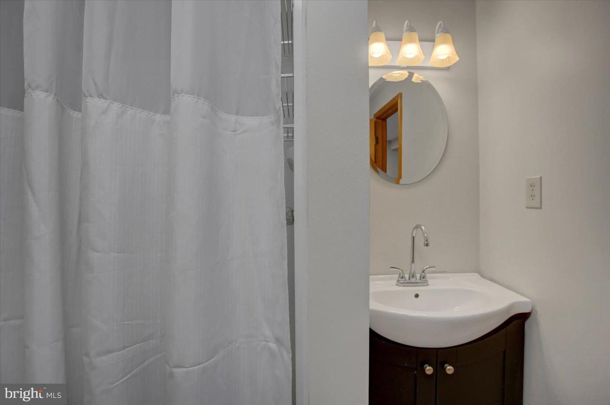 KEEDYSVILLE - Residential