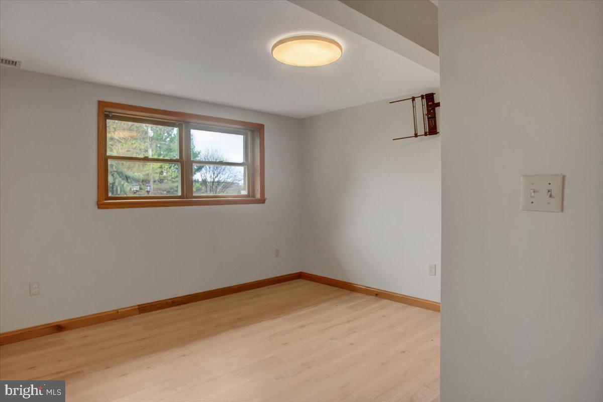 KEEDYSVILLE - Residential