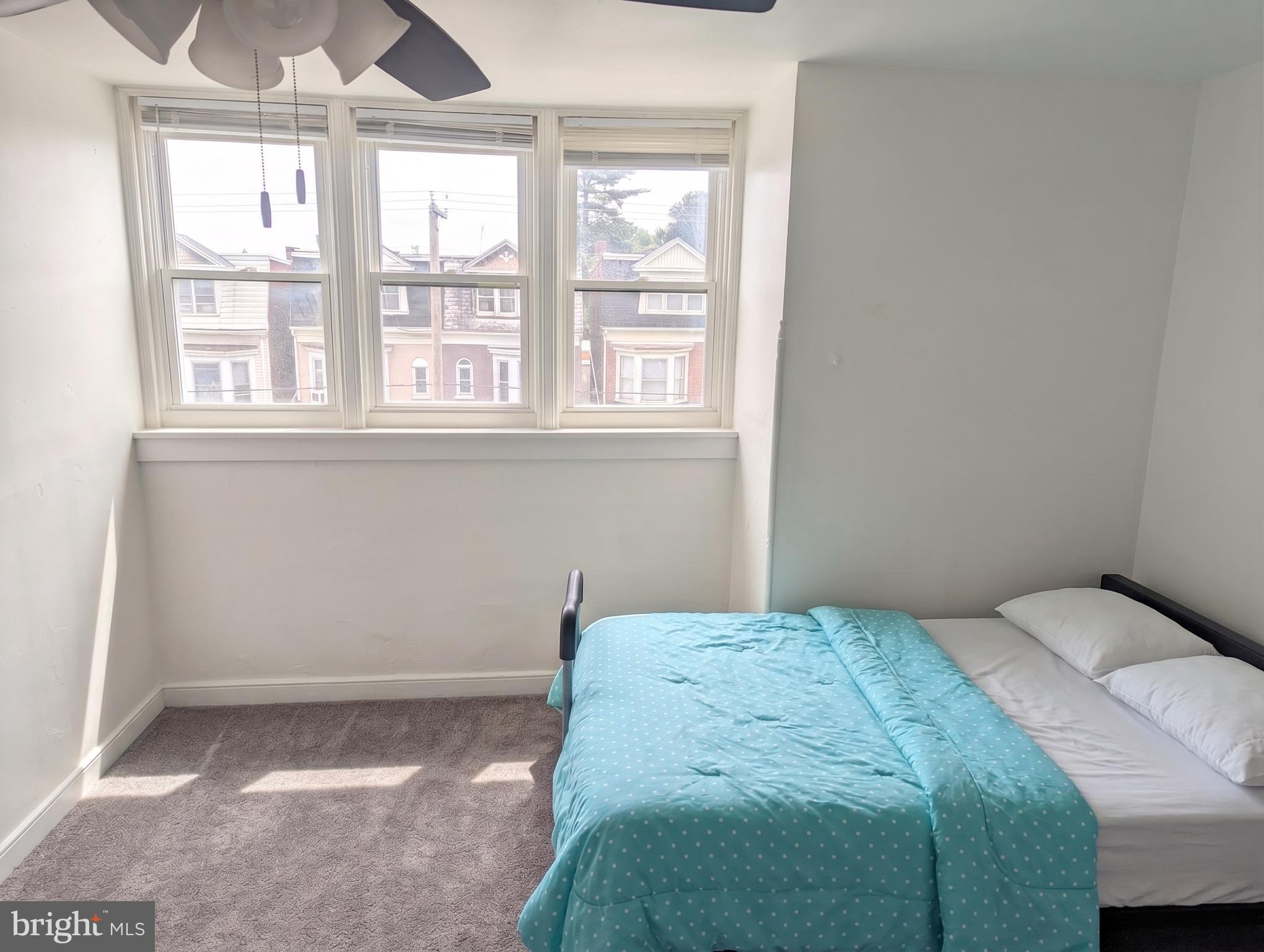 YORK CITY - Residential Income