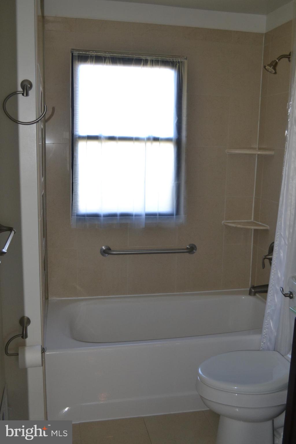 GERARD PLAZA - Residential