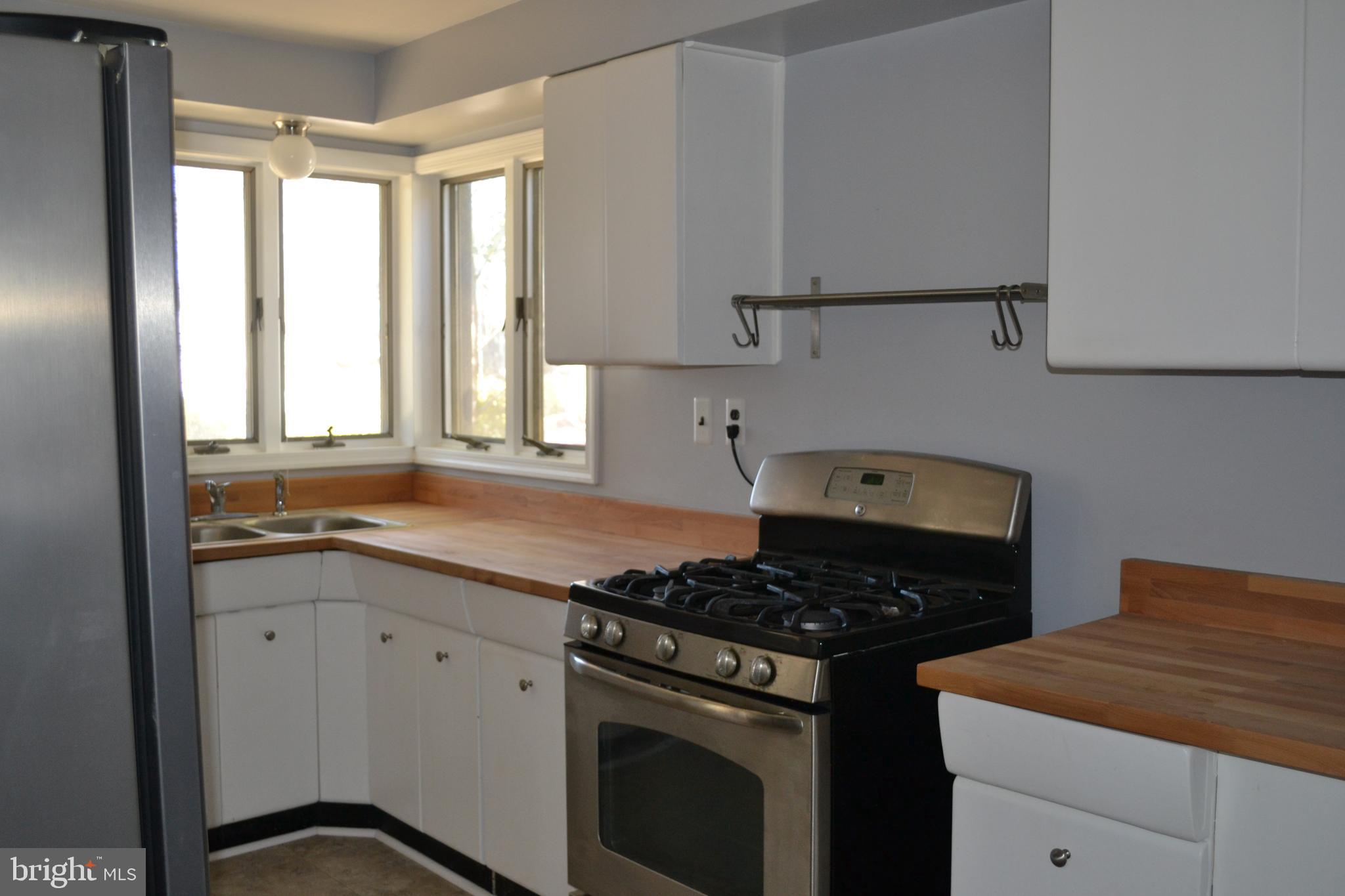 GERARD PLAZA - Residential