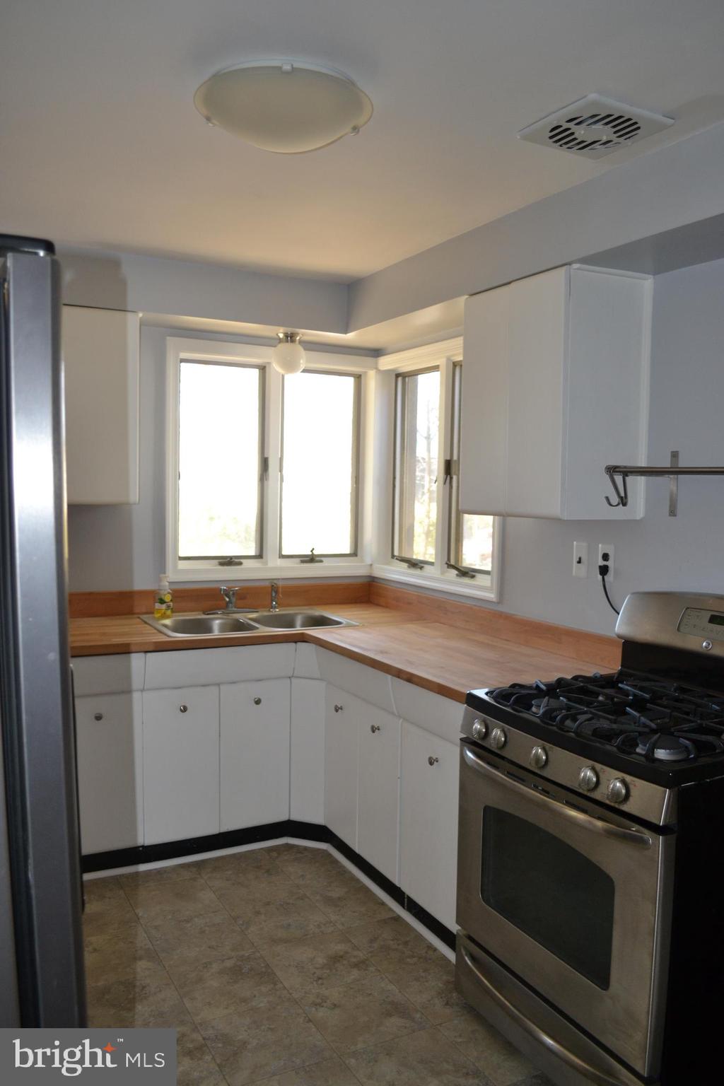 GERARD PLAZA - Residential