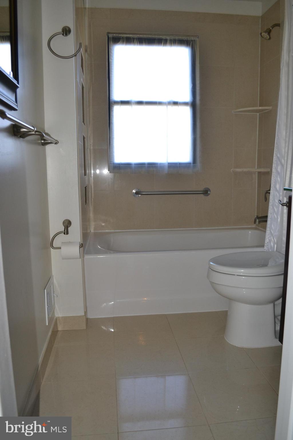 GERARD PLAZA - Residential