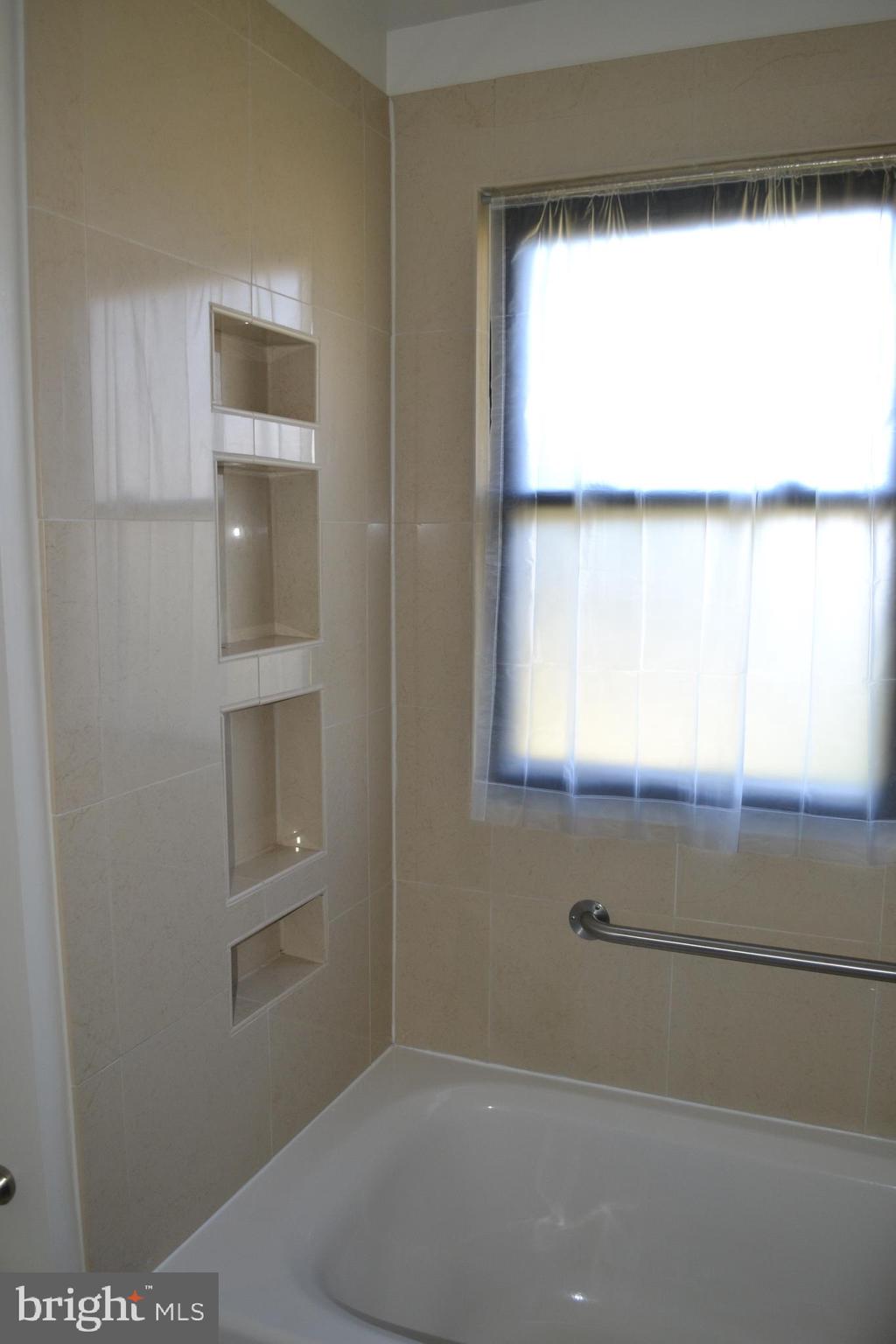 GERARD PLAZA - Residential