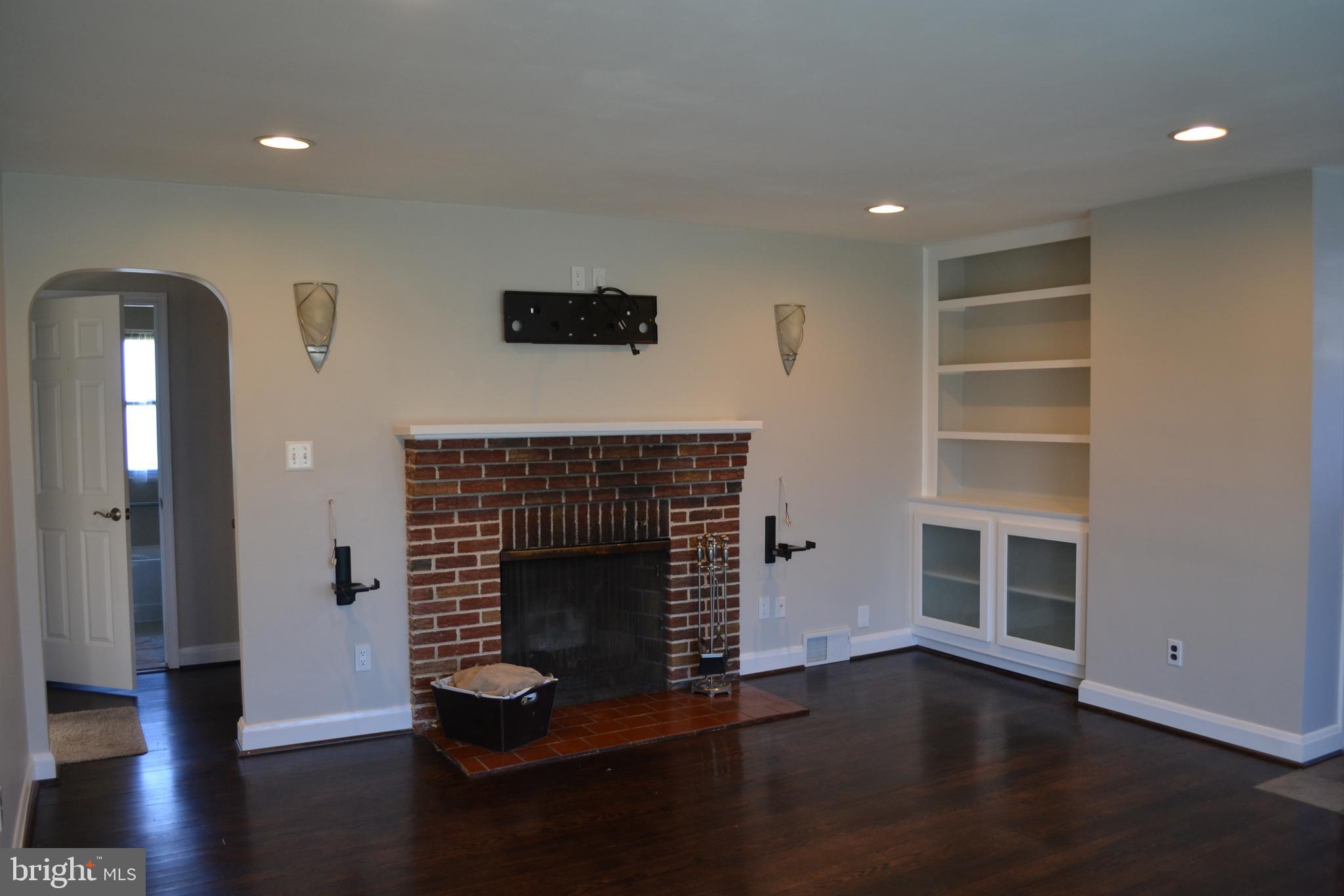 GERARD PLAZA - Residential