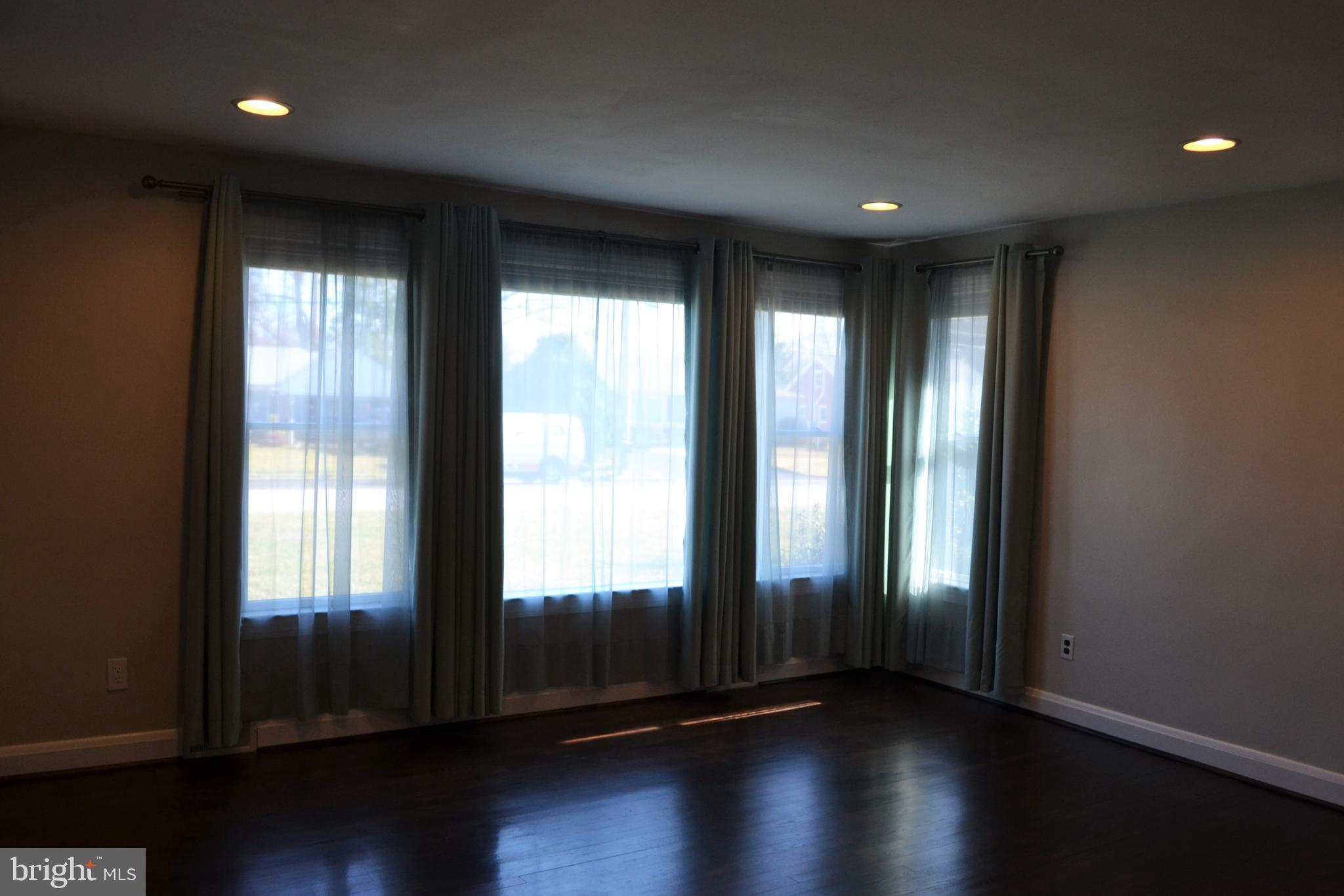 GERARD PLAZA - Residential