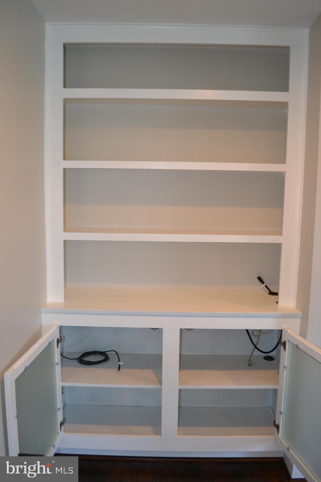 GERARD PLAZA - Residential