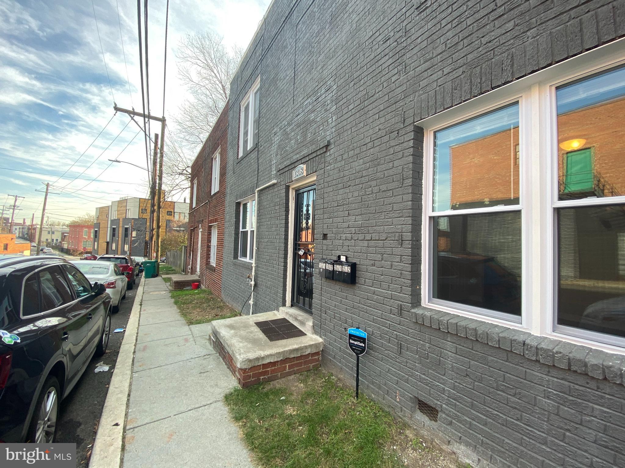 1308 GALLAUDET STREET NE