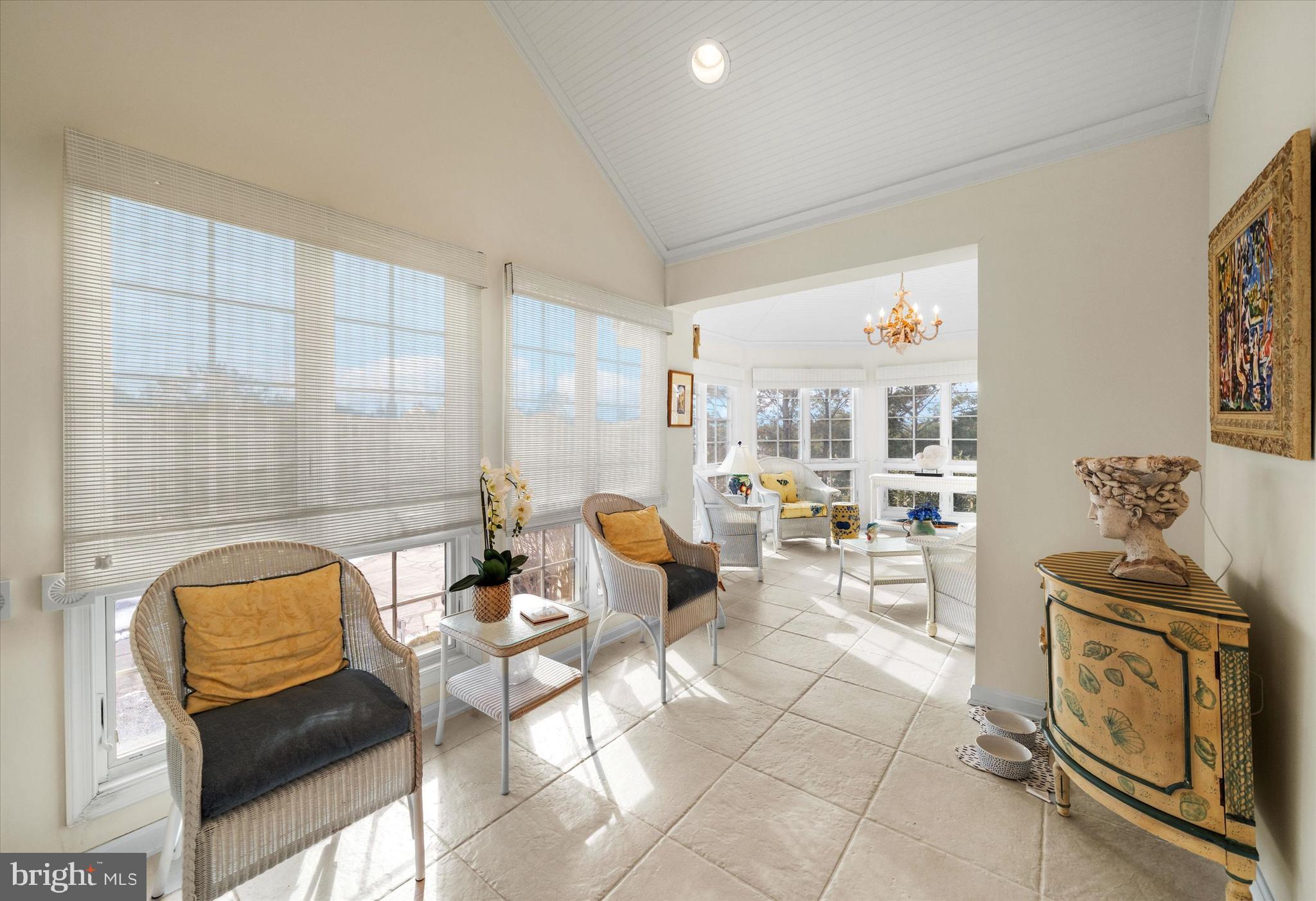 BREAKWATER BEACH - Residential