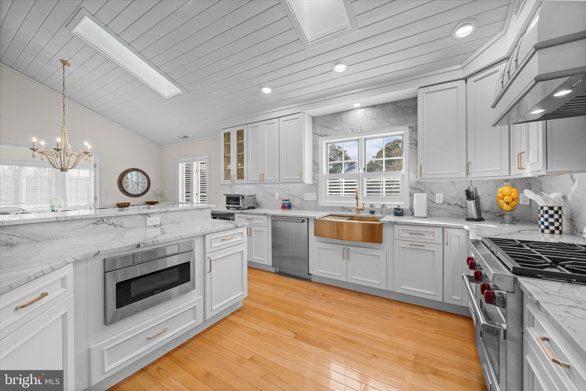 BREAKWATER BEACH - Residential