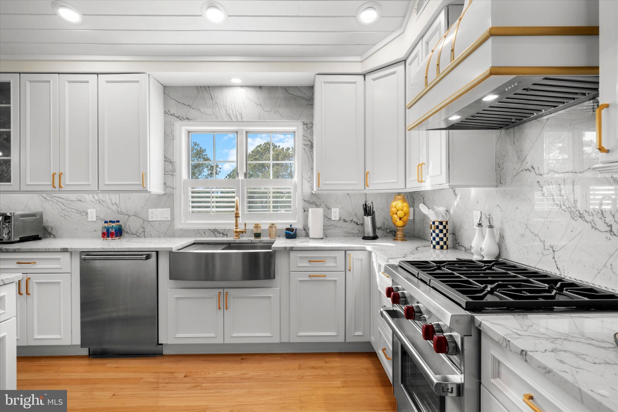 BREAKWATER BEACH - Residential