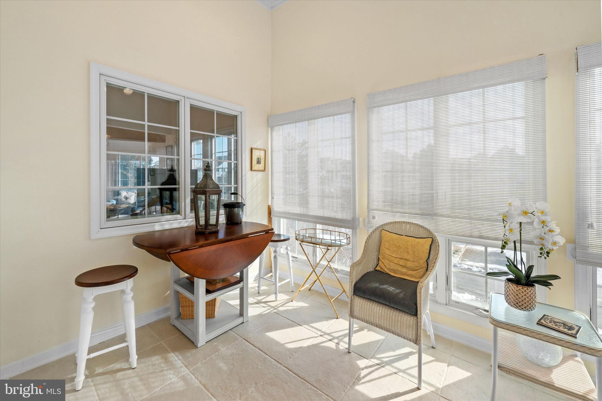 BREAKWATER BEACH - Residential