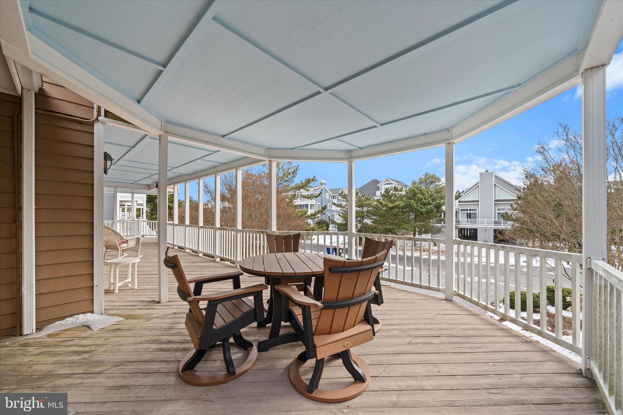 BREAKWATER BEACH - Residential