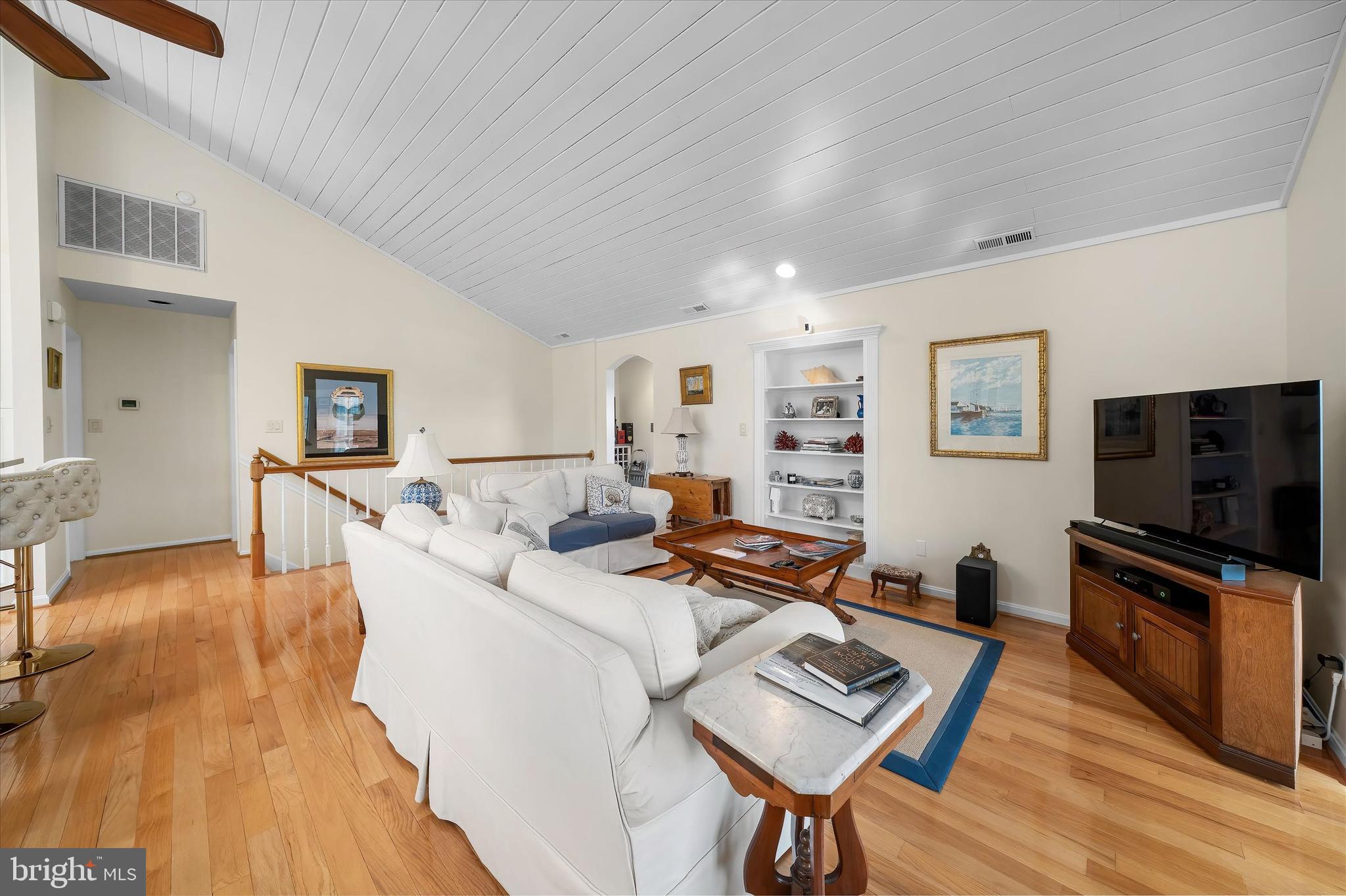 BREAKWATER BEACH - Residential