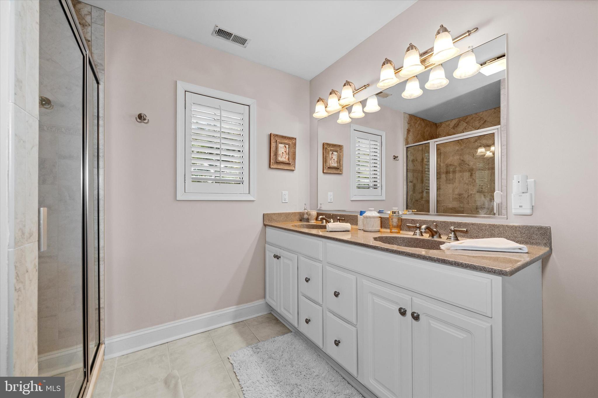 BREAKWATER BEACH - Residential