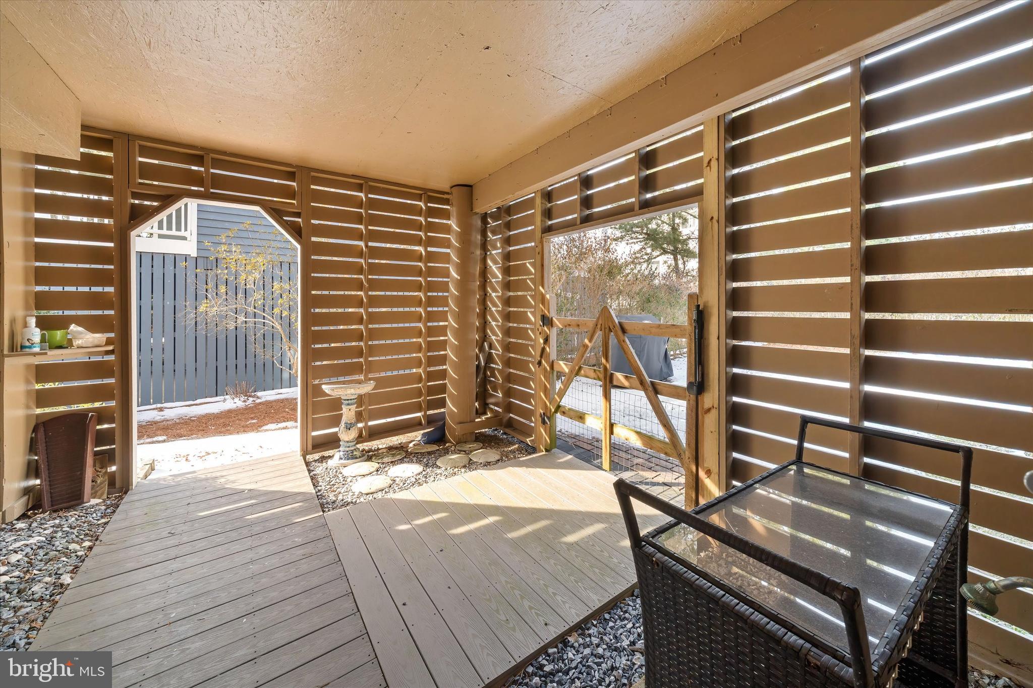 BREAKWATER BEACH - Residential