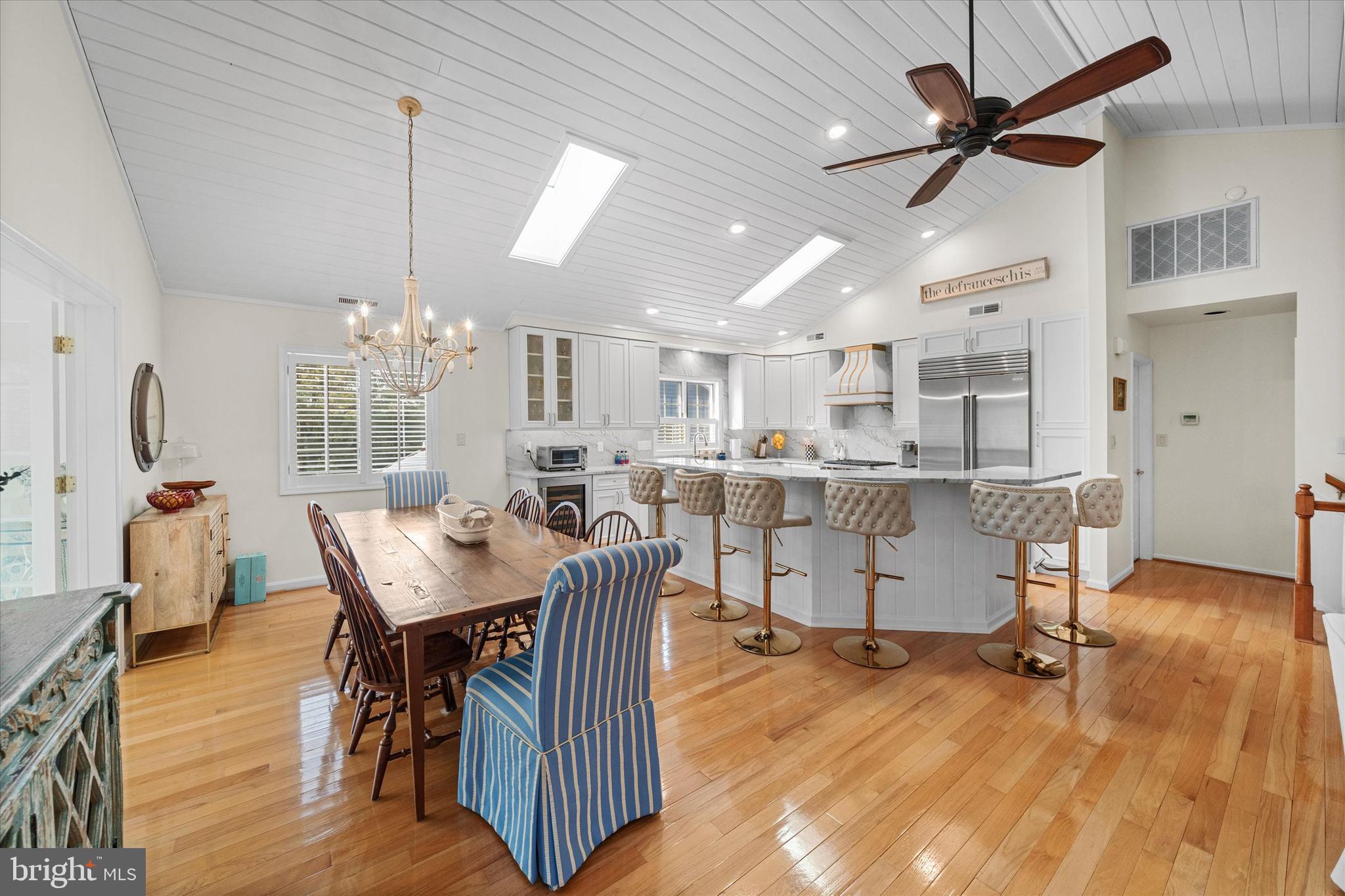 BREAKWATER BEACH - Residential