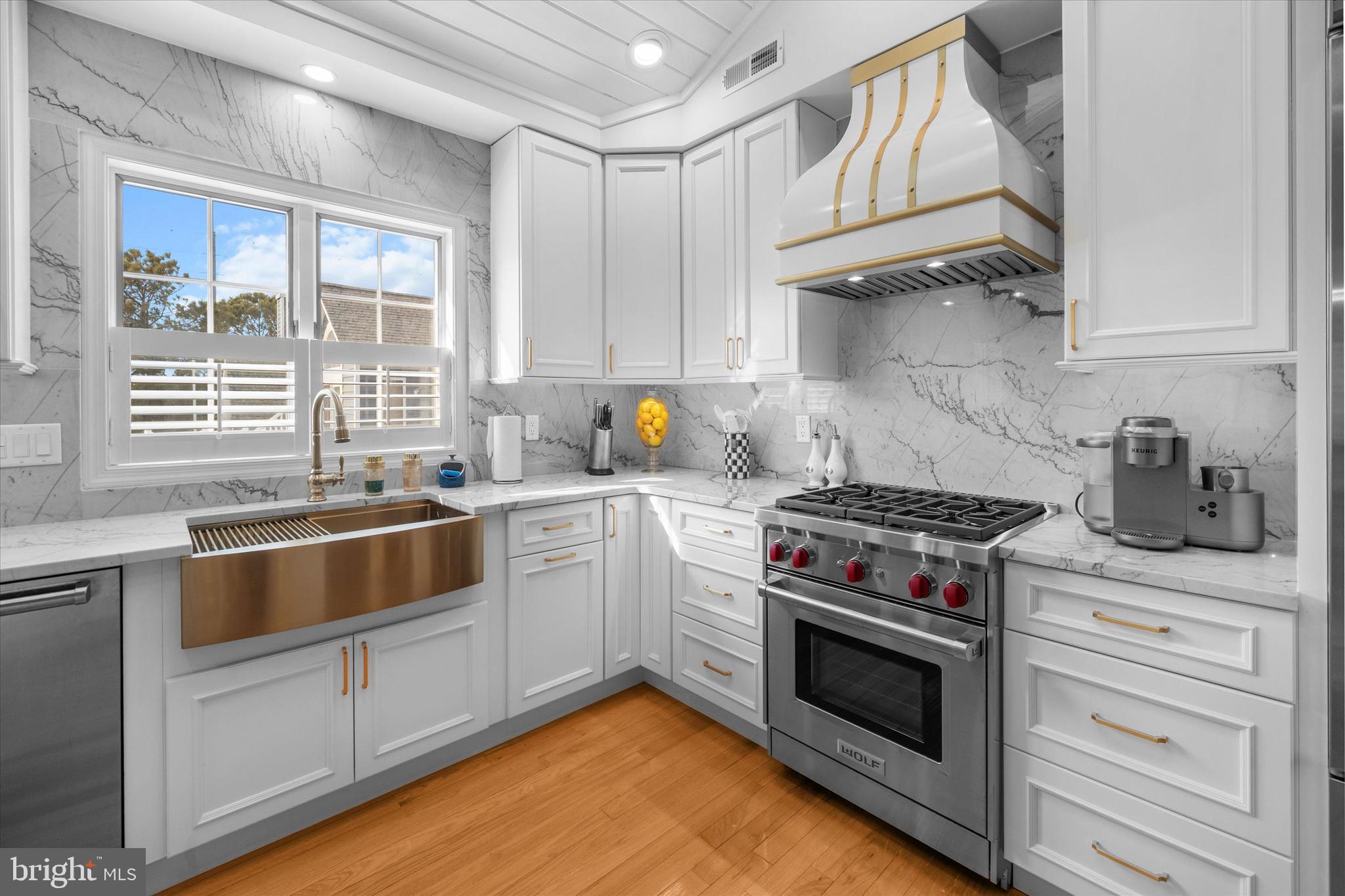 BREAKWATER BEACH - Residential