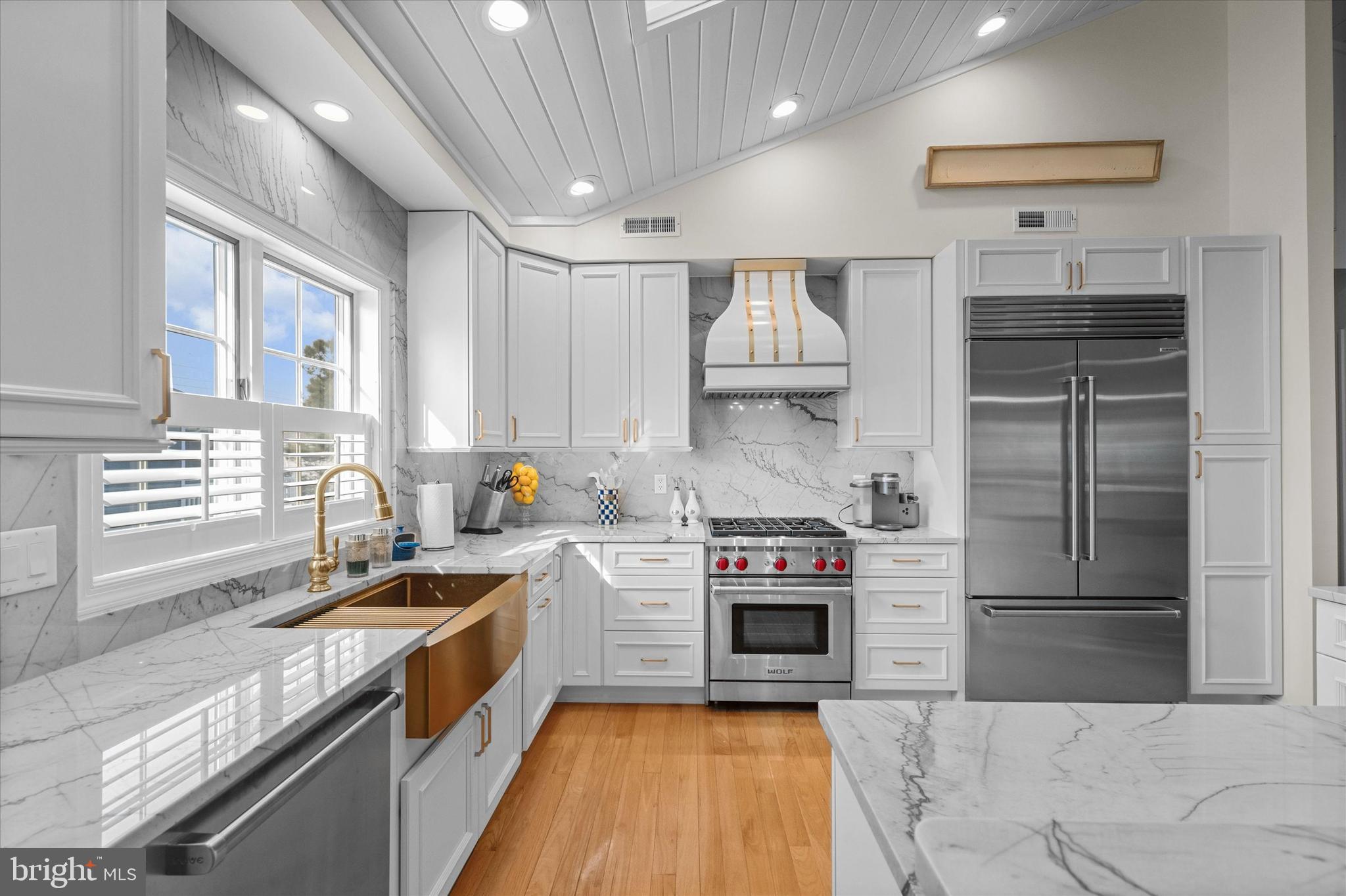 BREAKWATER BEACH - Residential