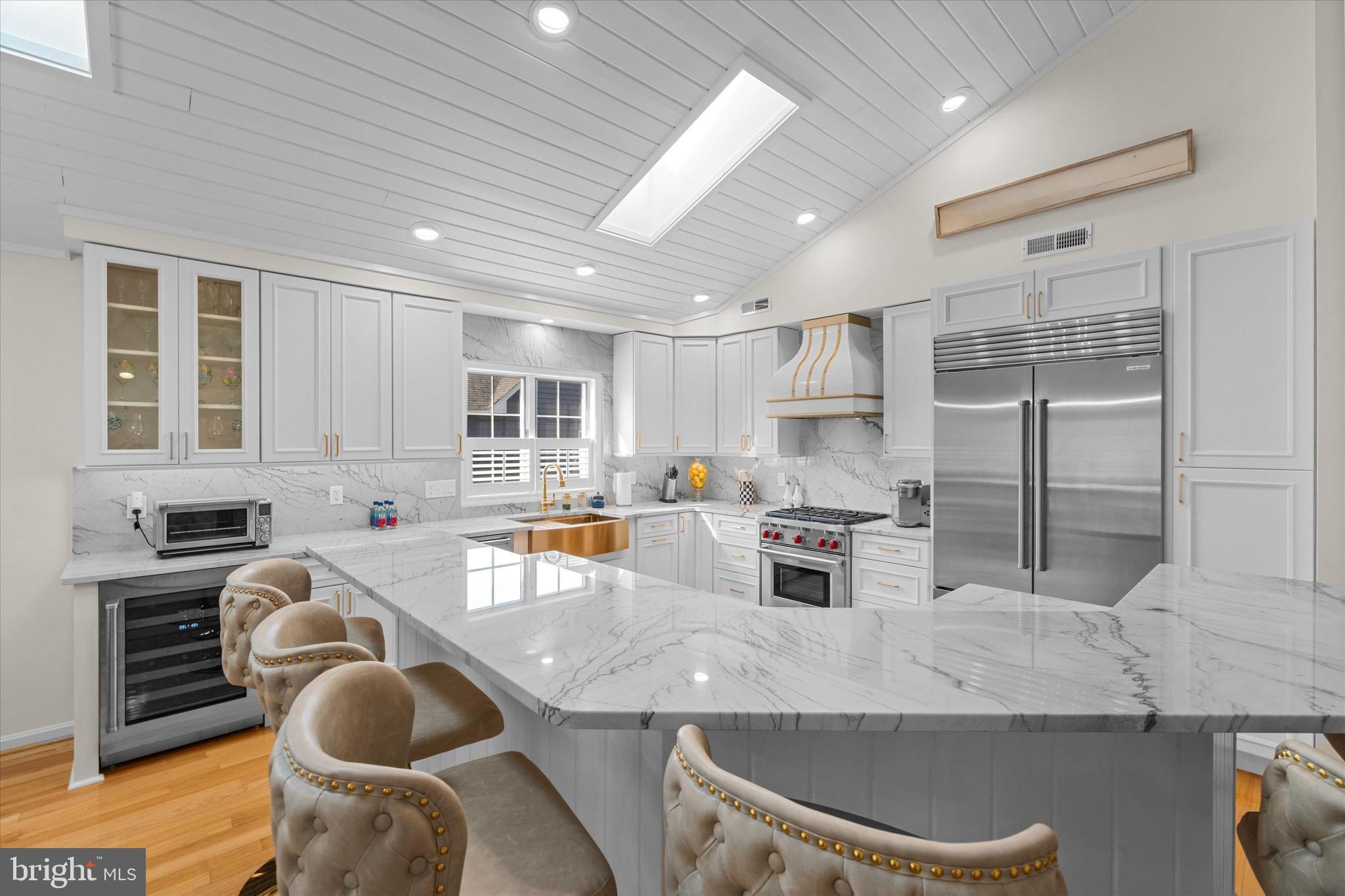 BREAKWATER BEACH - Residential