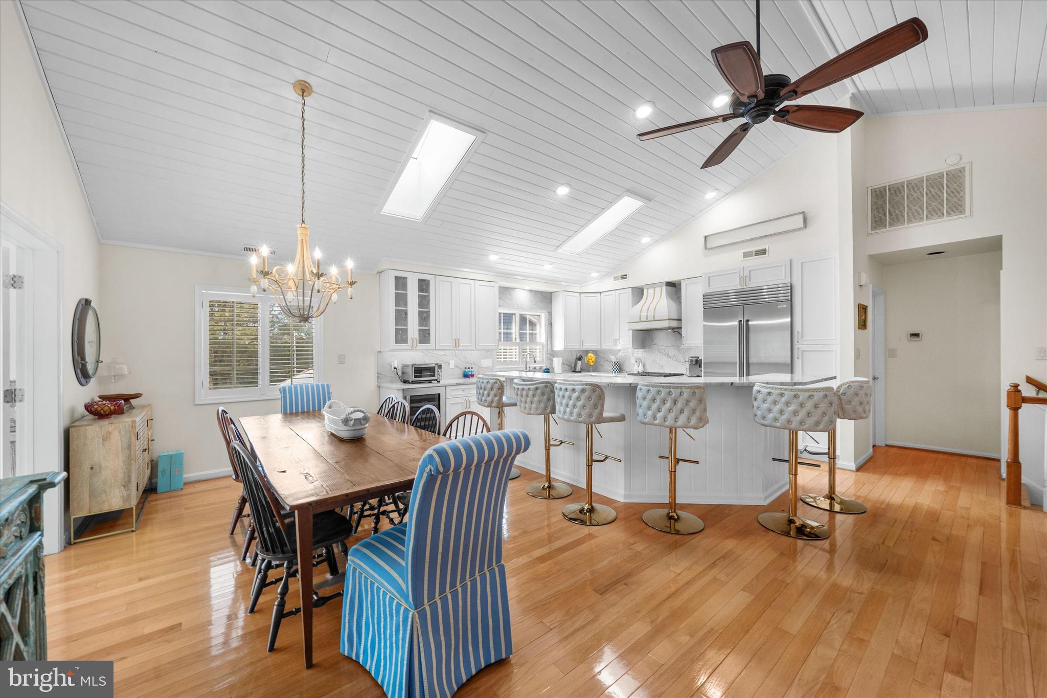 BREAKWATER BEACH - Residential