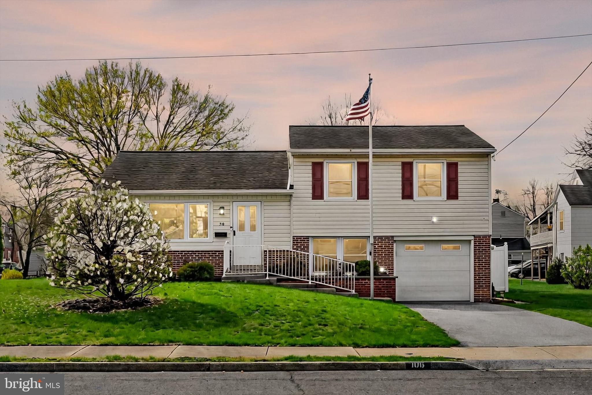 WYNNEWOOD PARK - Residential