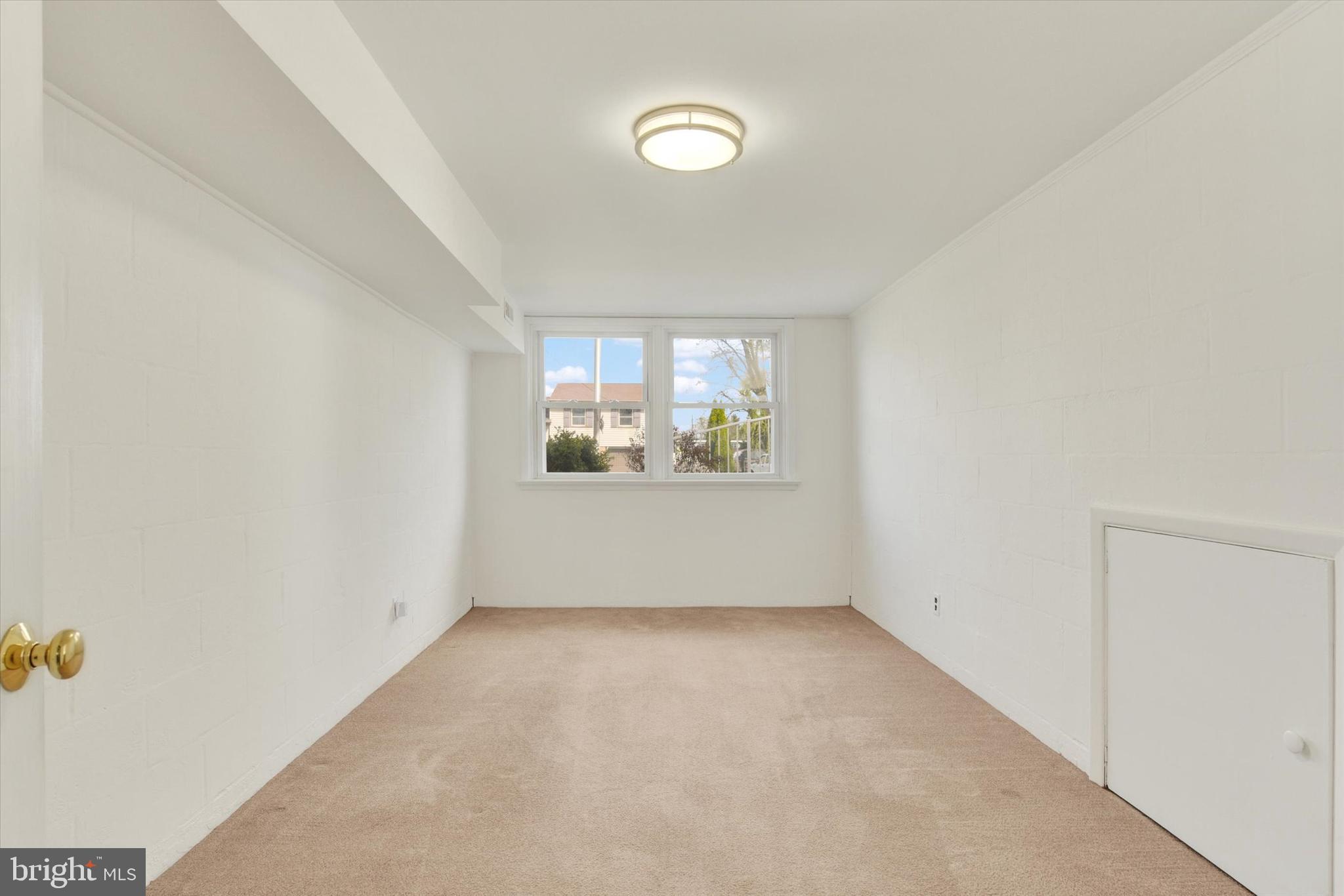 WYNNEWOOD PARK - Residential